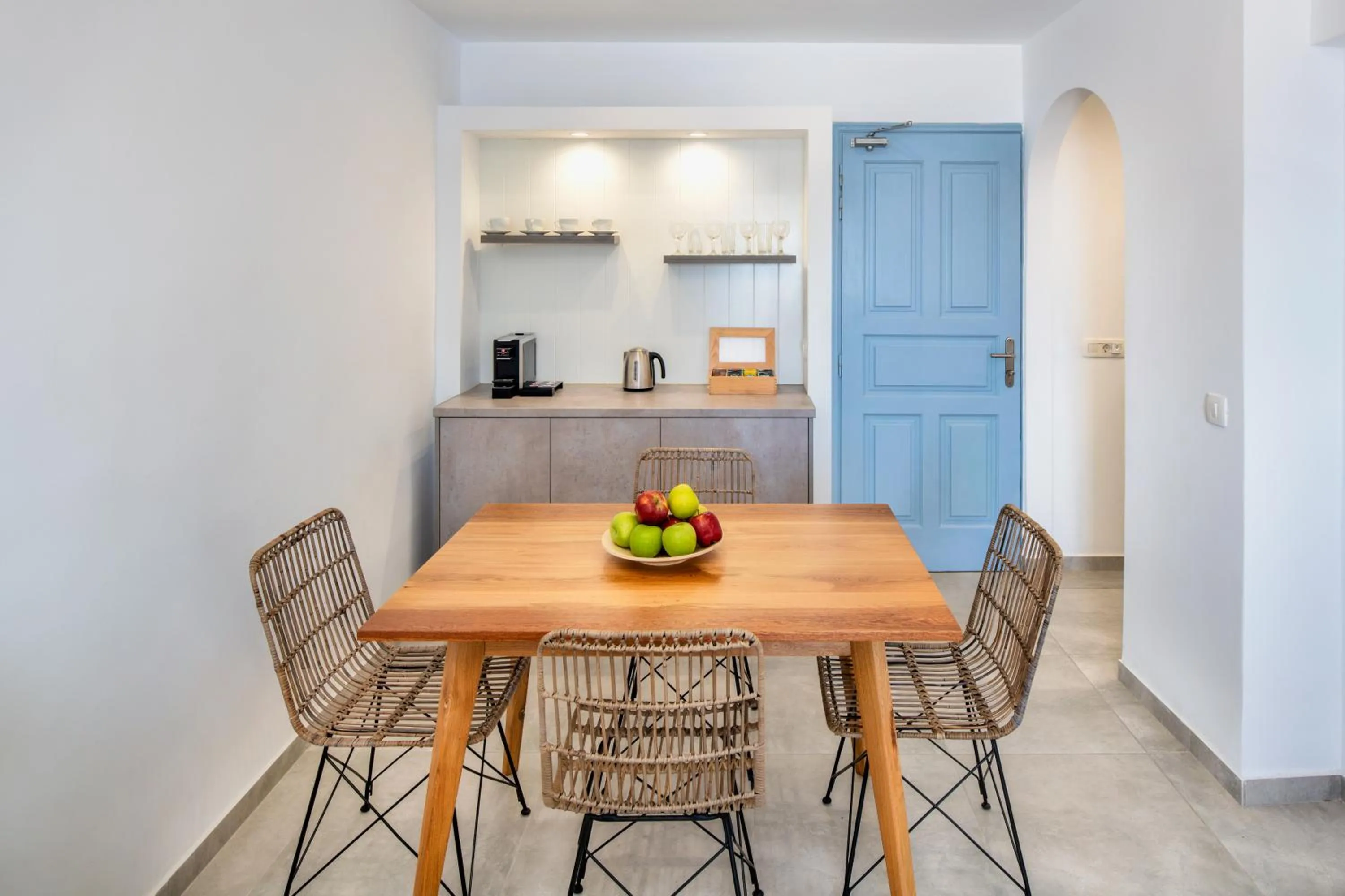 Decorative detail in Kokkinos Villas