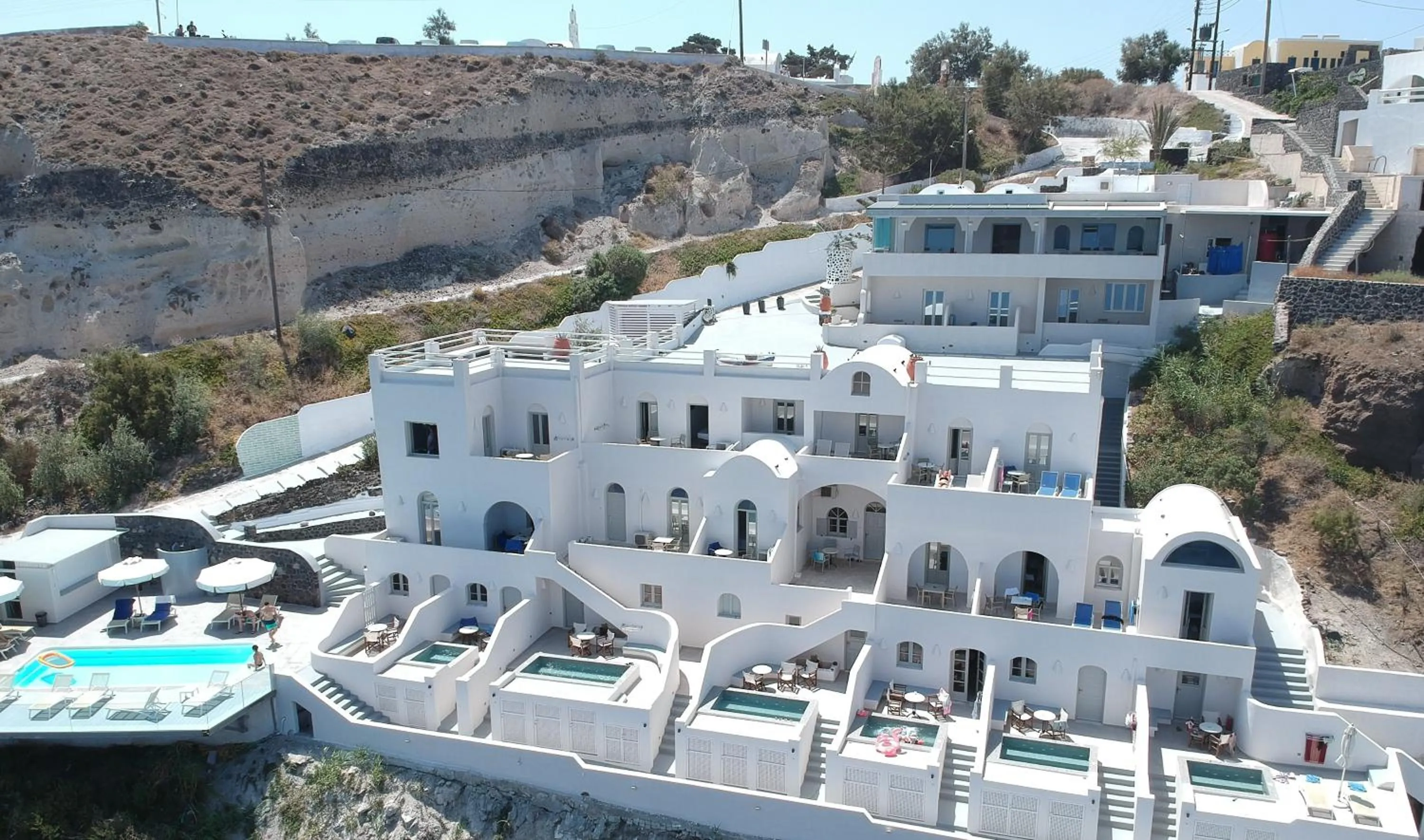 Property building in Kokkinos Villas