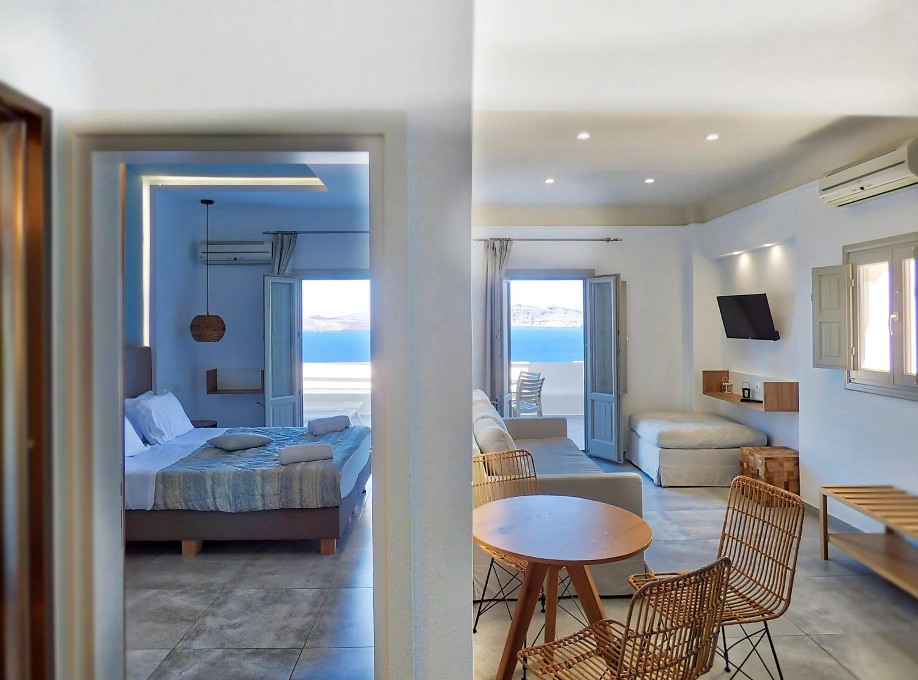 Balcony/Terrace, Bed in Kokkinos Villas