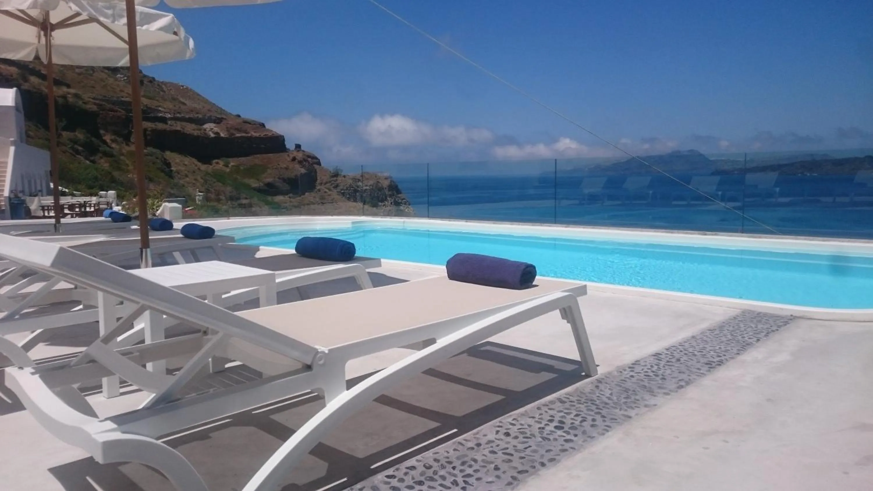 Sea view in Kokkinos Villas