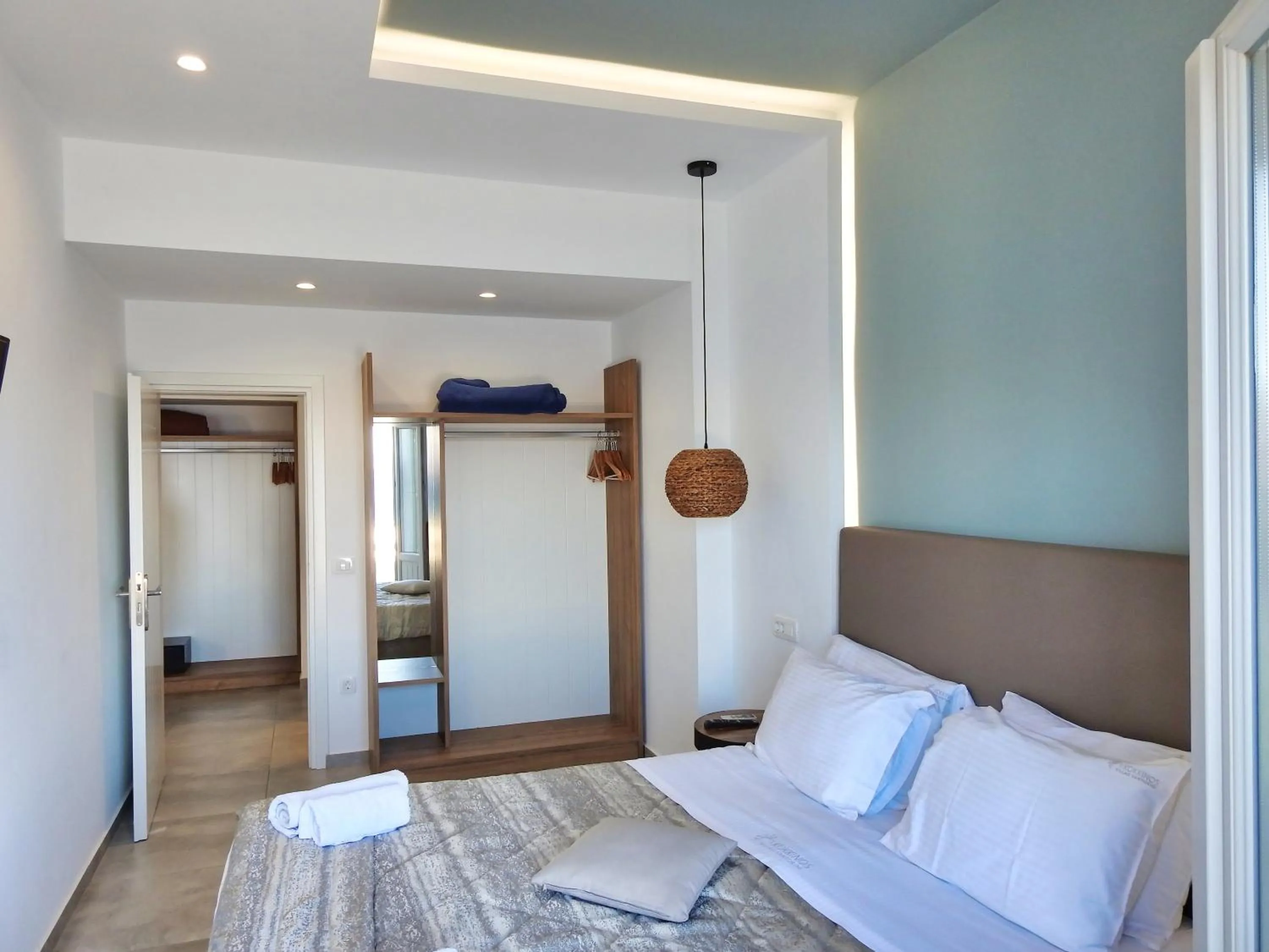 Bed in Kokkinos Villas