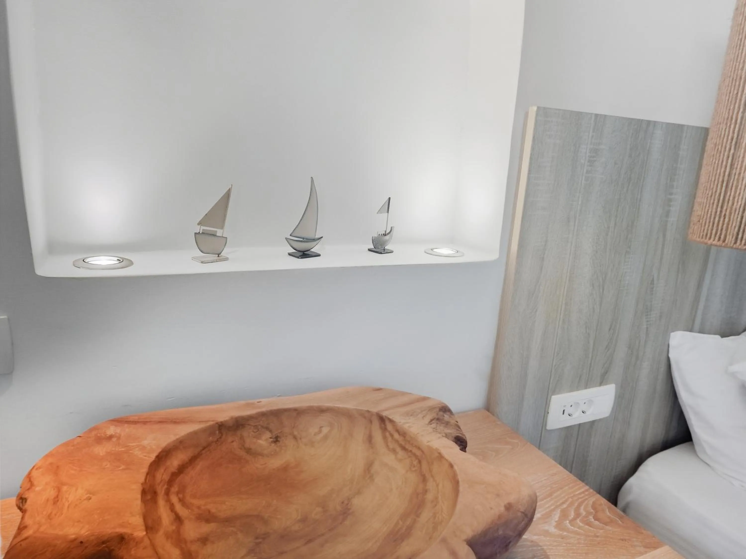 Photo of the whole room, Bed in Kokkinos Villas