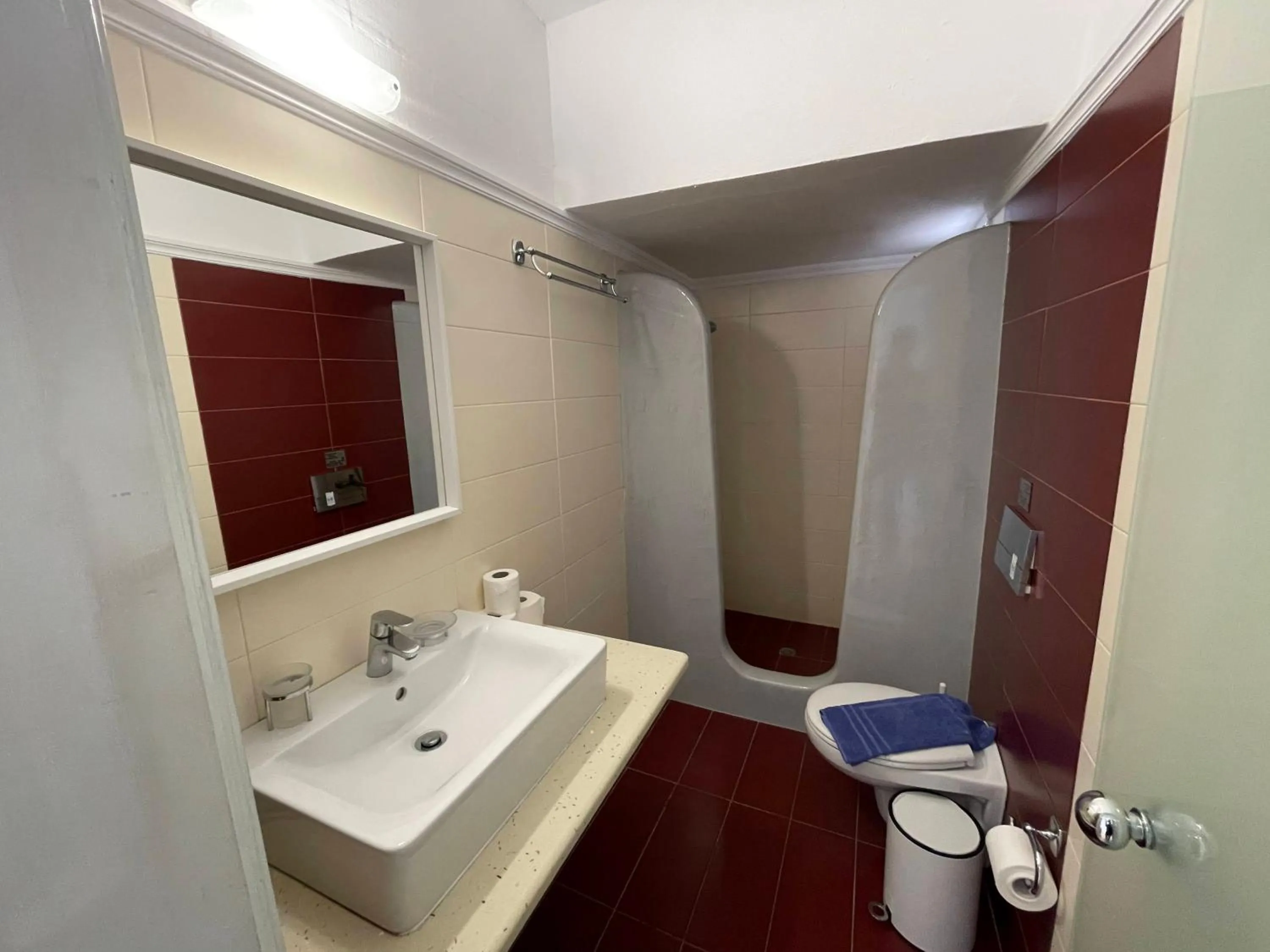 Toilet in Kokkinos Villas