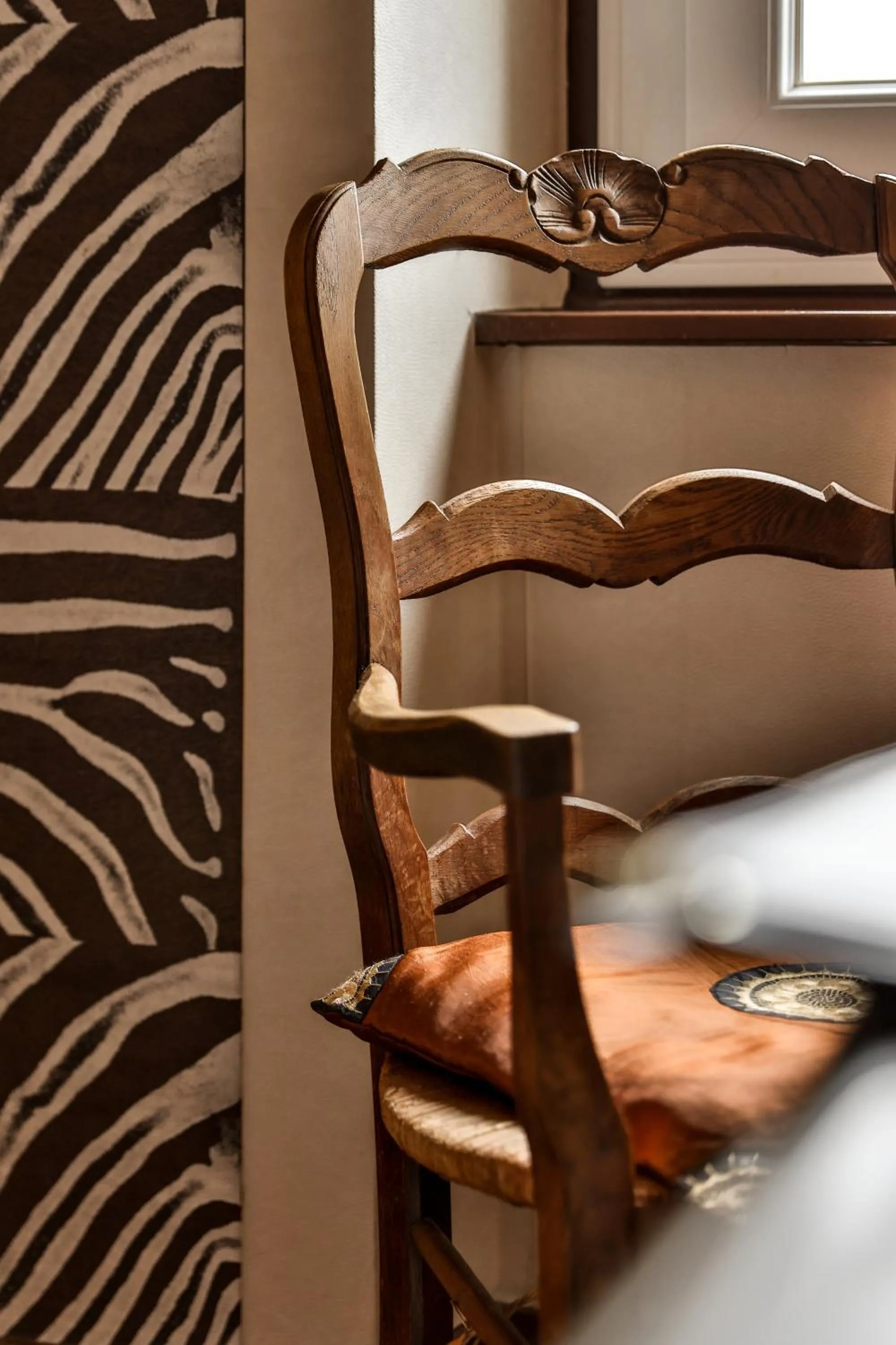 Bedroom in Logis Hôtel-Restaurant Les Voyageurs