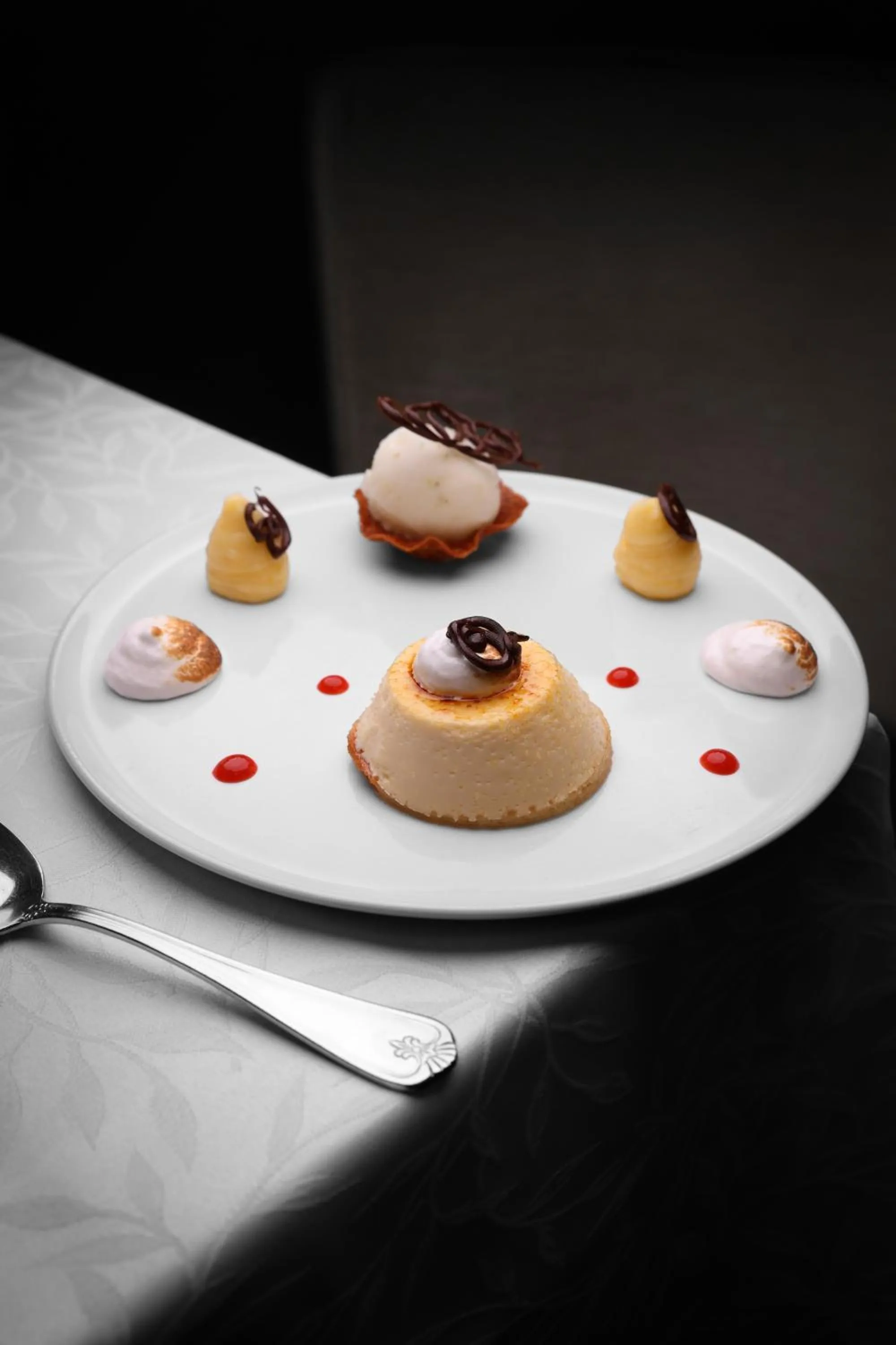 Food in Logis Hôtel-Restaurant Les Voyageurs