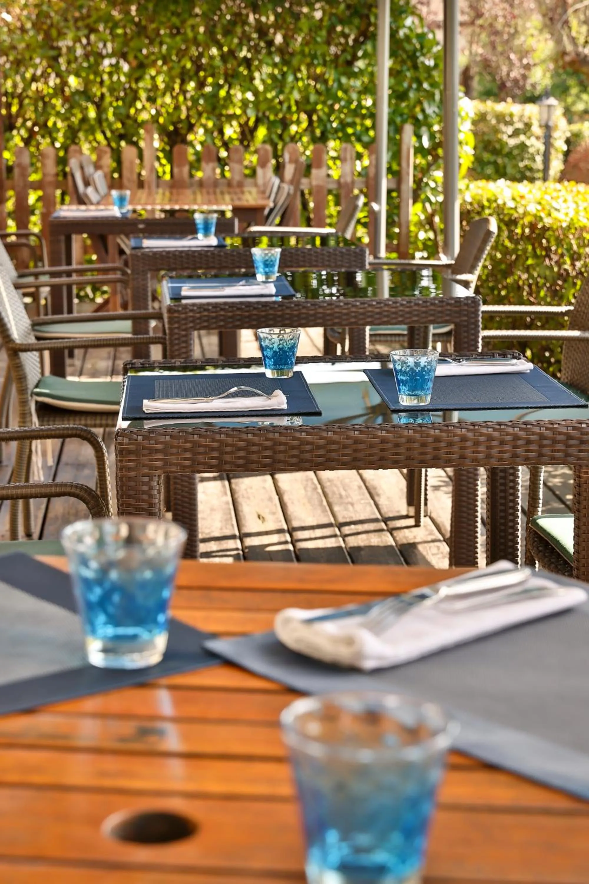 Restaurant/places to eat in Logis Hôtel-Restaurant Les Voyageurs