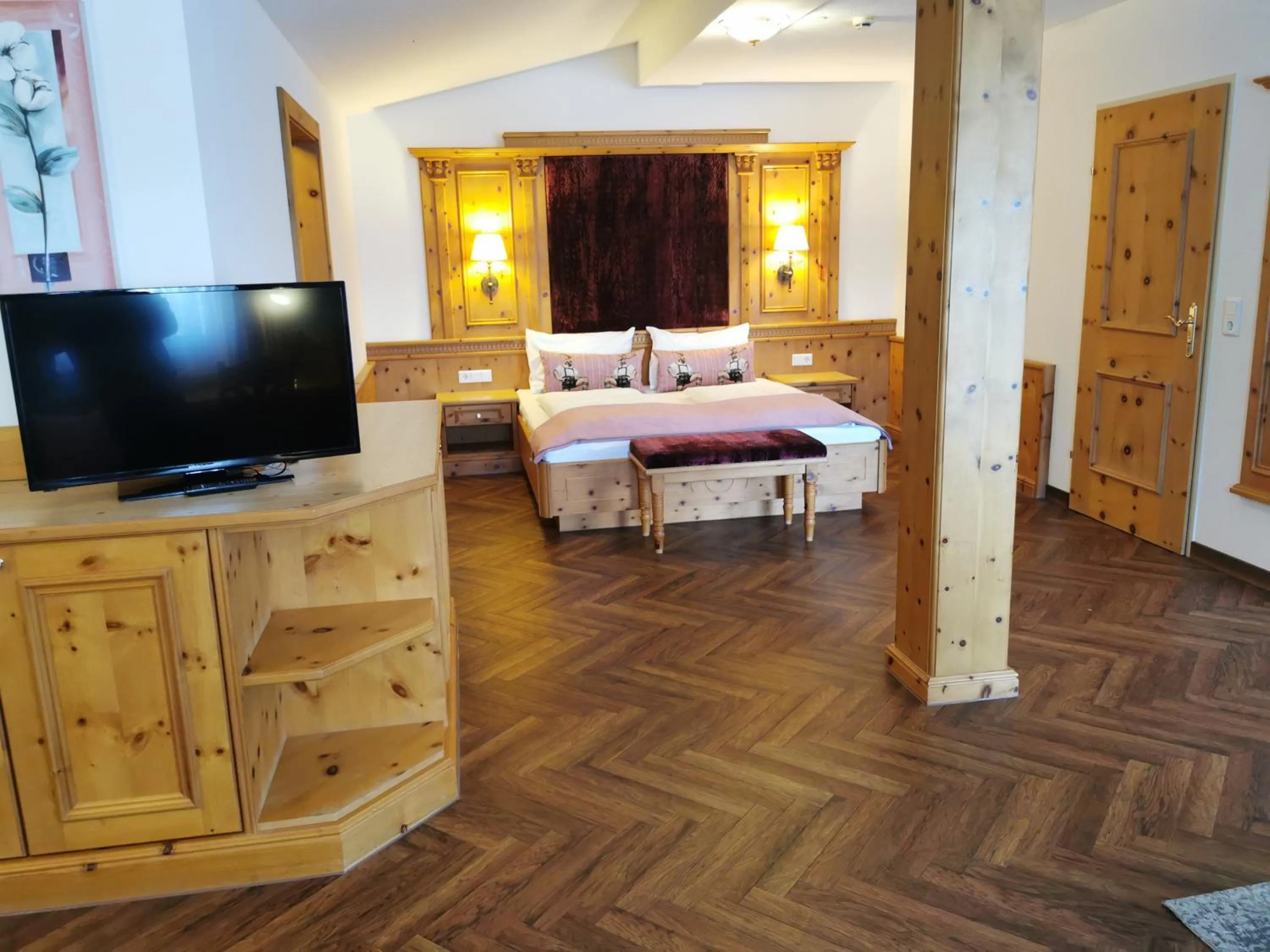 Bed in carpe solem KAPOOM - Last Chance! Nur noch bis 27 April 2025