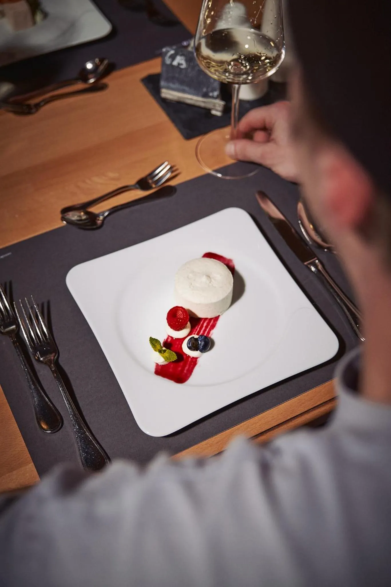 Food and drinks in carpe solem KAPOOM - Last Chance! Nur noch bis 27 April 2025