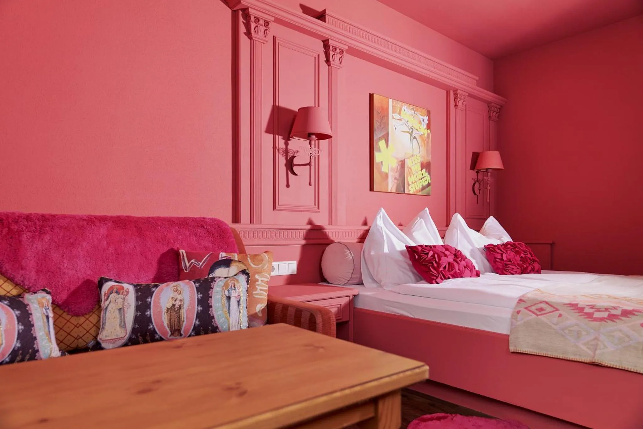 Bed in carpe solem KAPOOM - Last Chance! Nur noch bis 27 April 2025