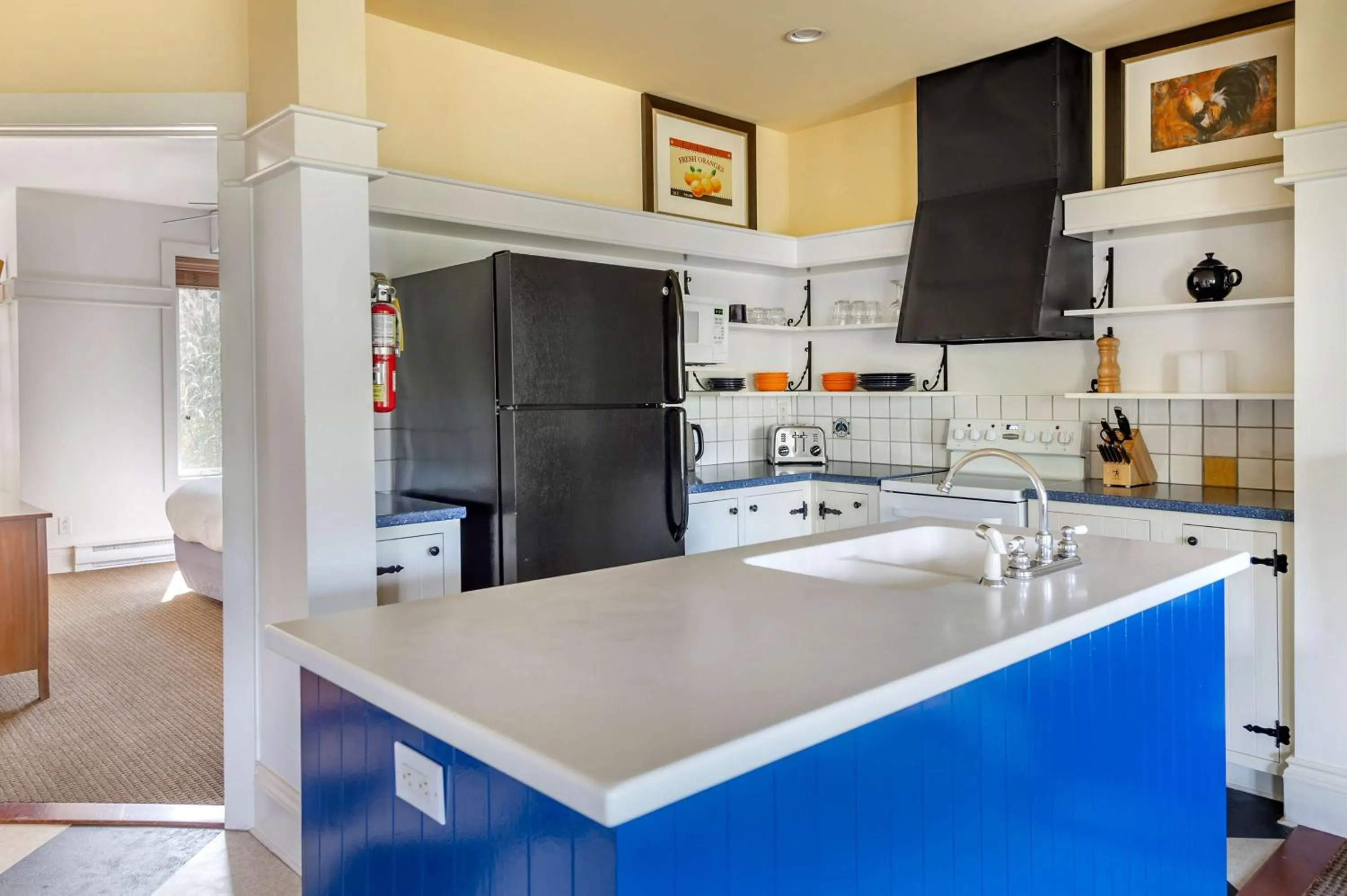 Kitchen or kitchenette in Hilton Grand Vacations Club Tremblant Canada