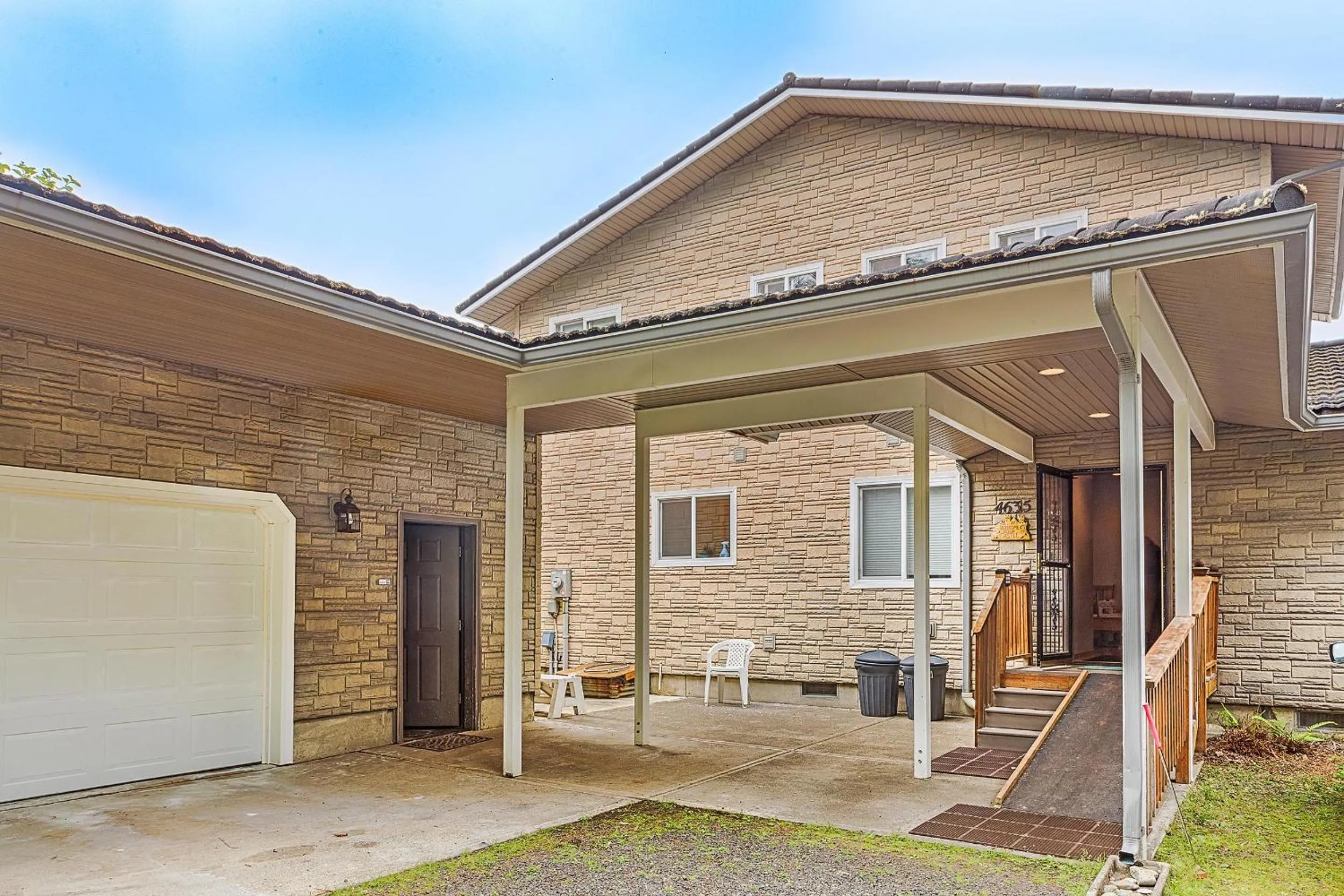 Beachfront Moclips Retreat w Hot Tub Fire Pit