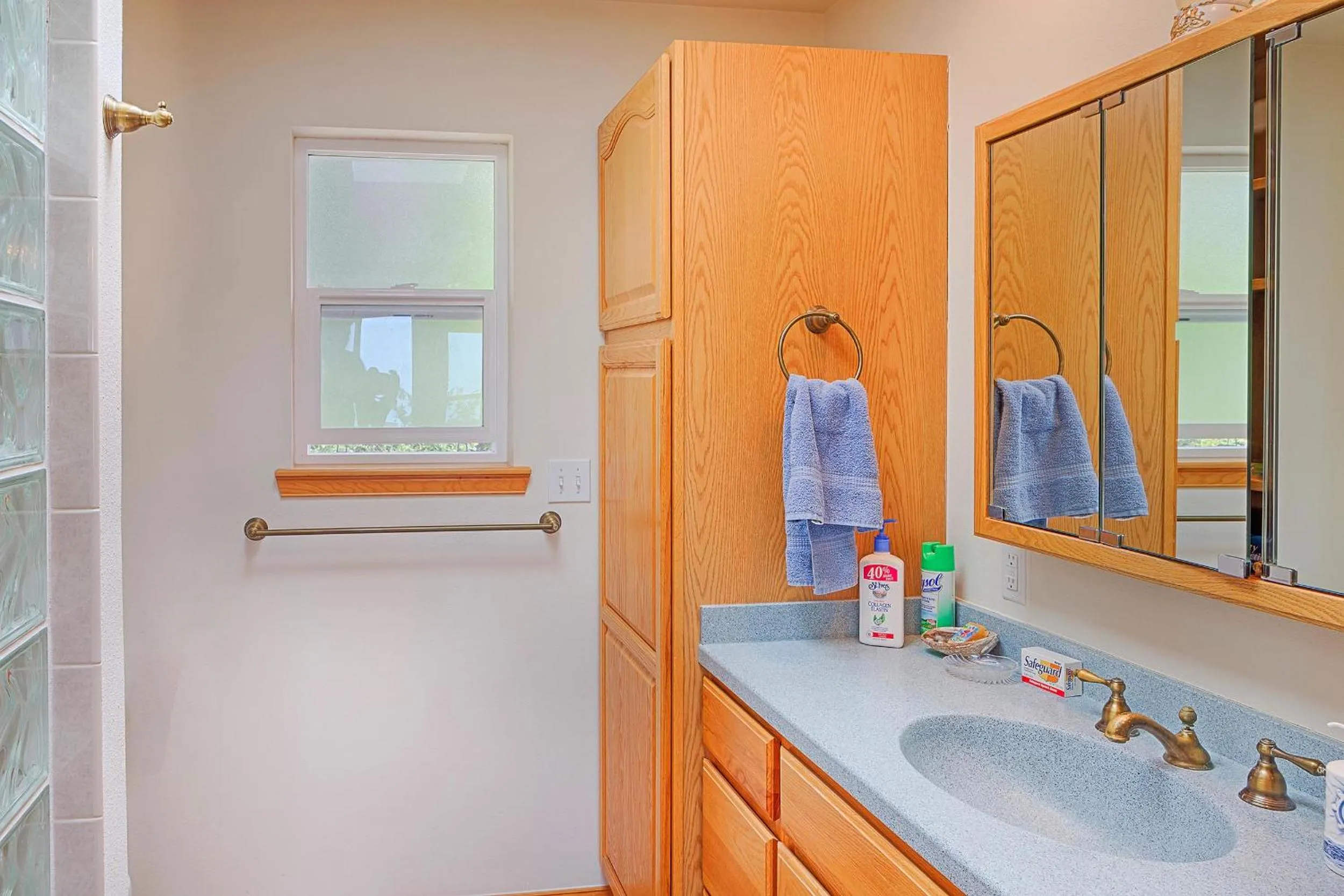 Beachfront Moclips Retreat w Hot Tub Fire Pit