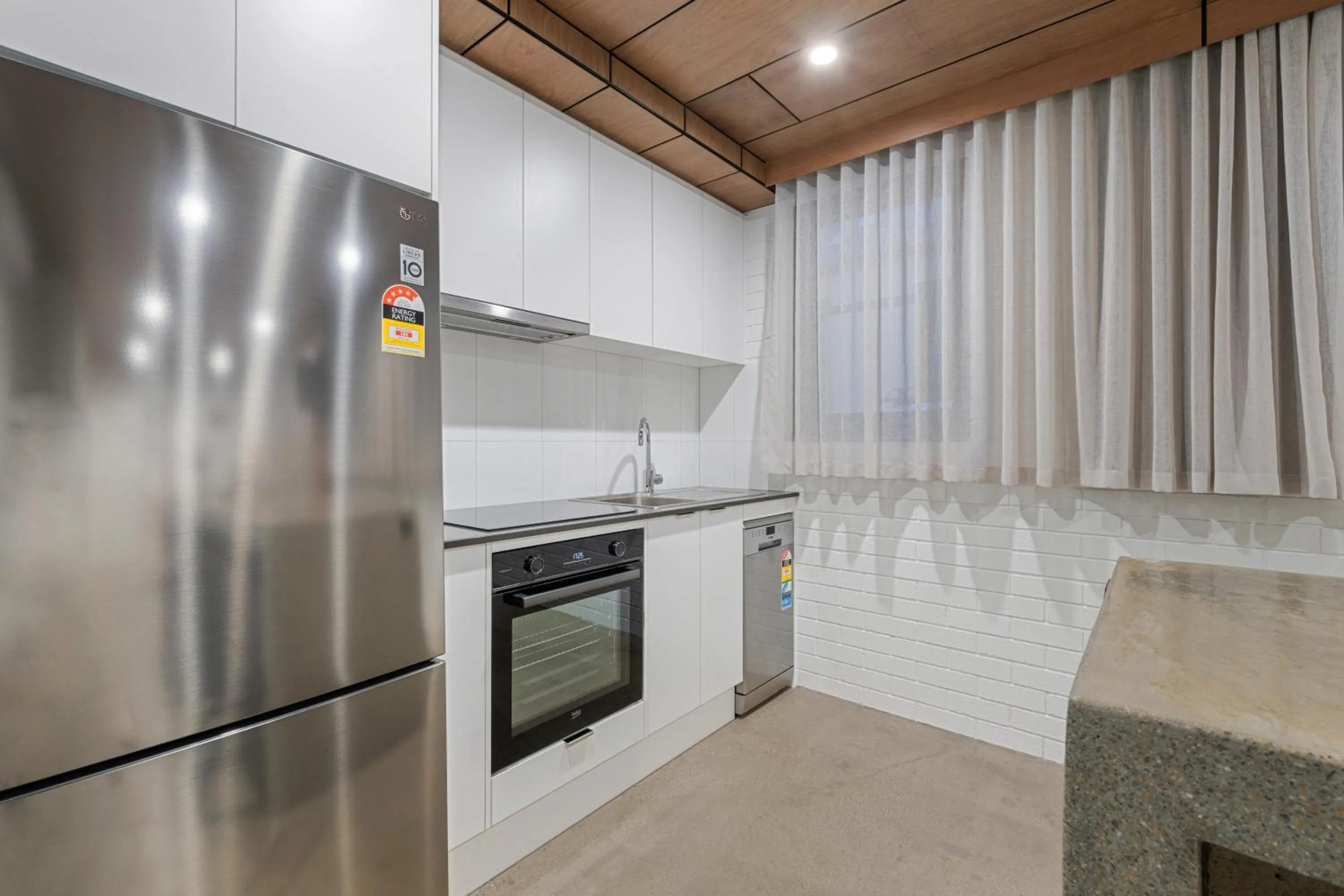 kitchen in Railway Motel Myrtleford