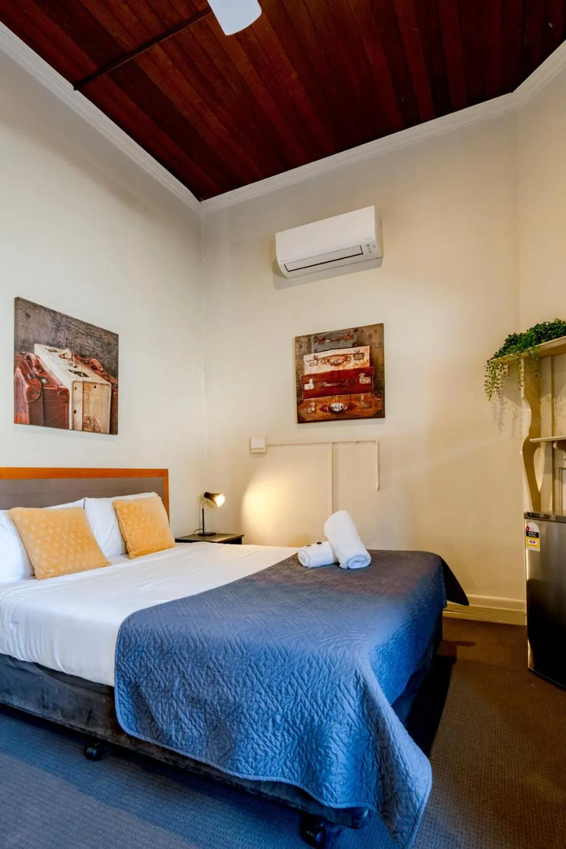 Bed in Delatite Hotel