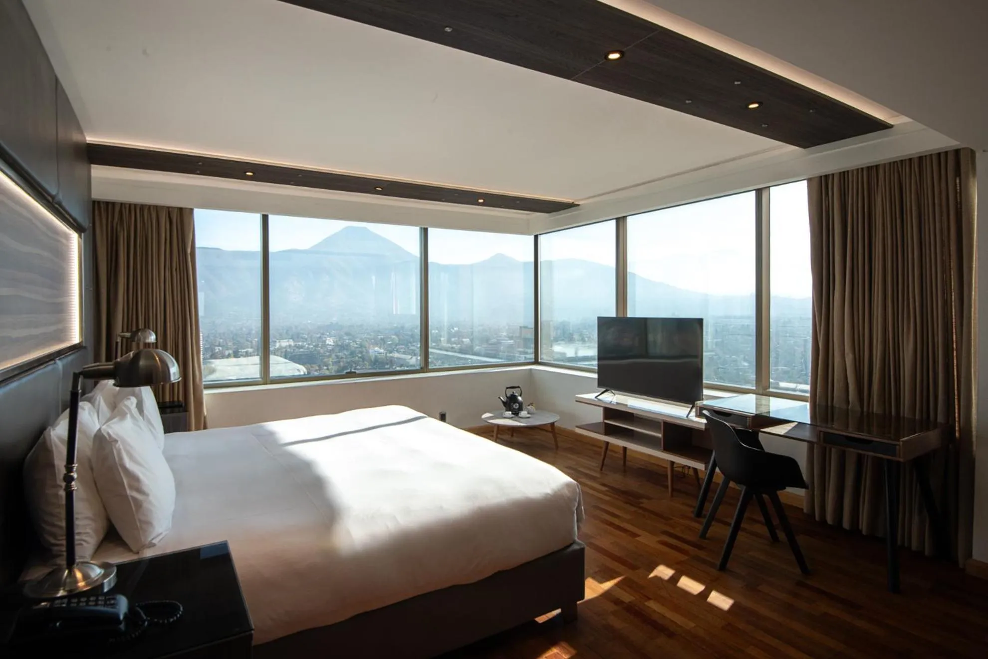 Bed in Boulevard Suites Ferrat