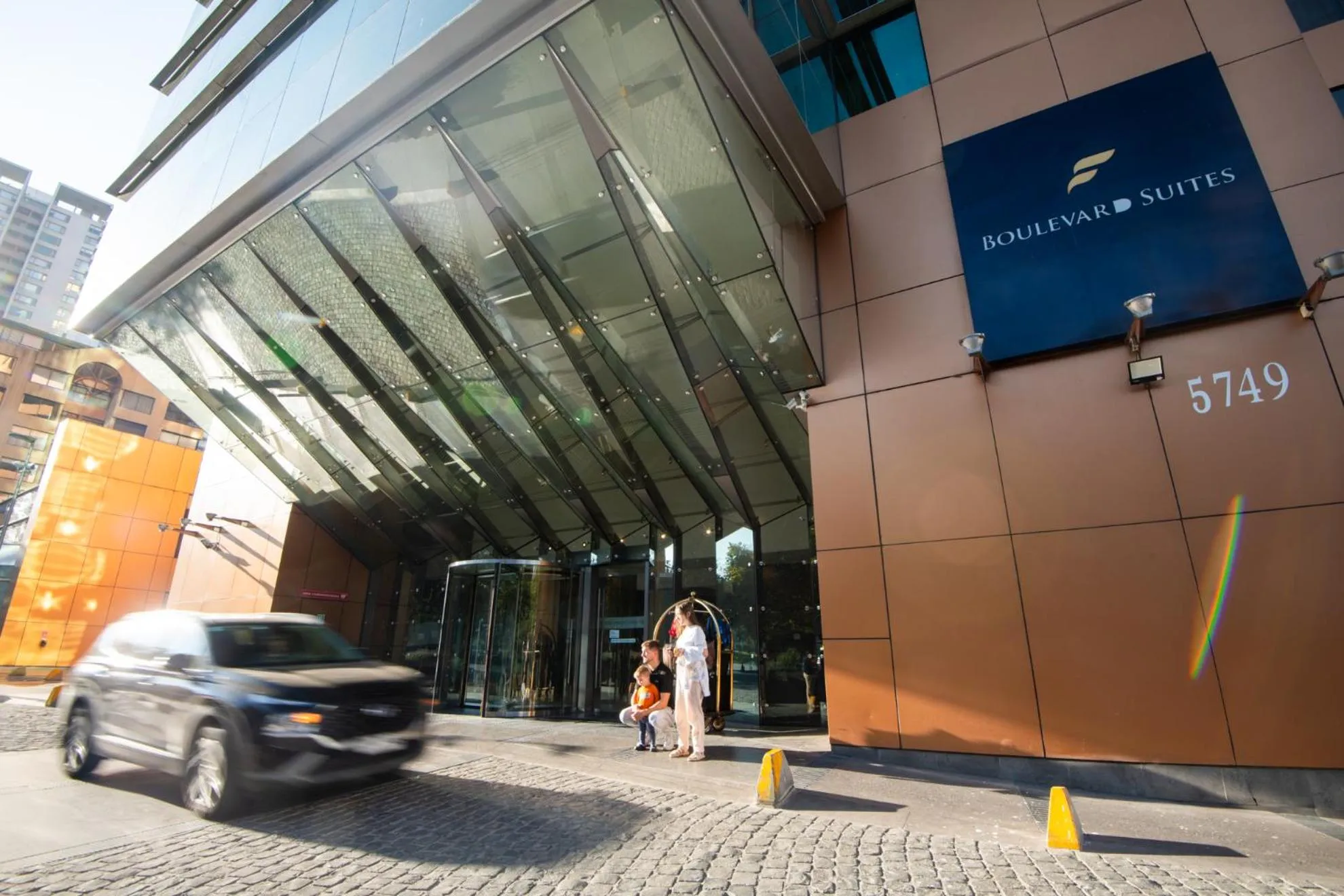 Parking in Boulevard Suites Ferrat