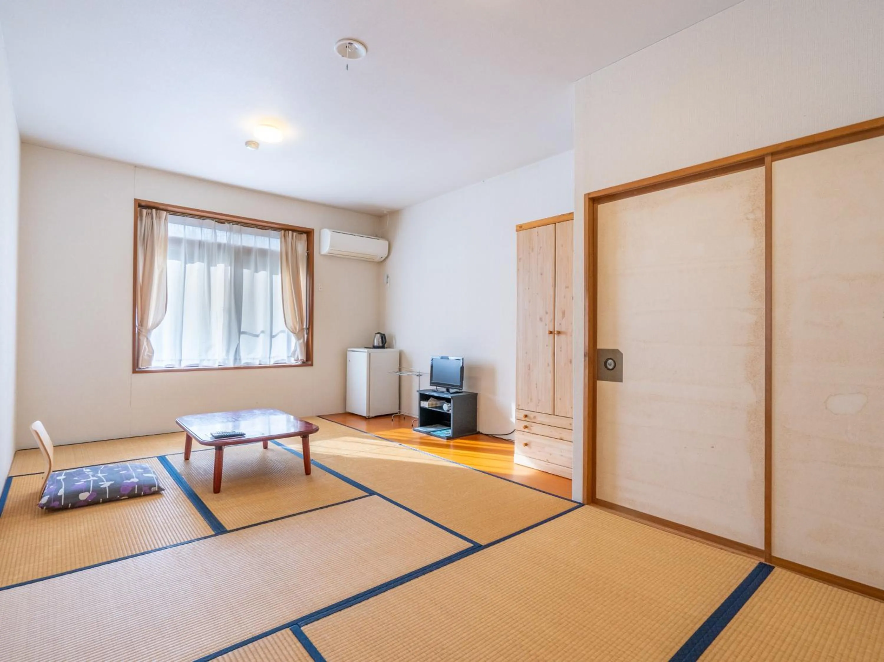 Photo of the whole room, Bed in Kitakaruizawa Kogen Hotel