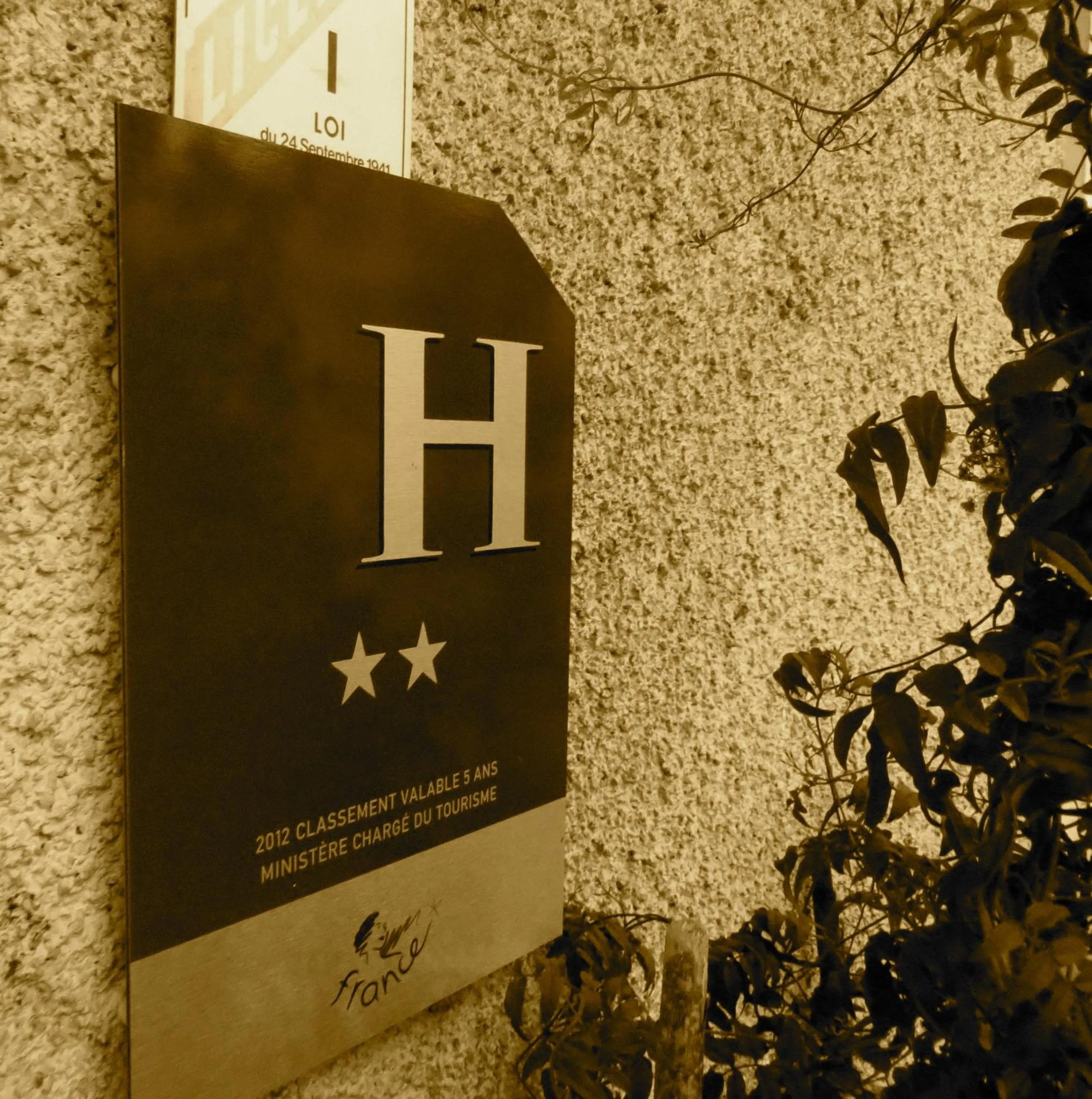 Logo/Certificate/Sign in Annapolis