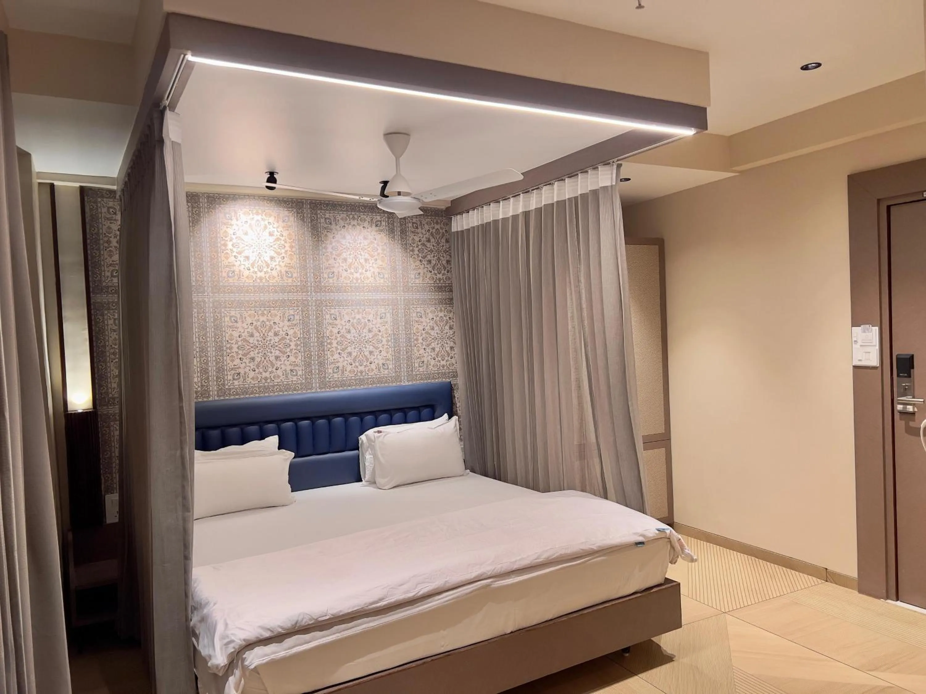 Bed in Hotel Grand Pragati