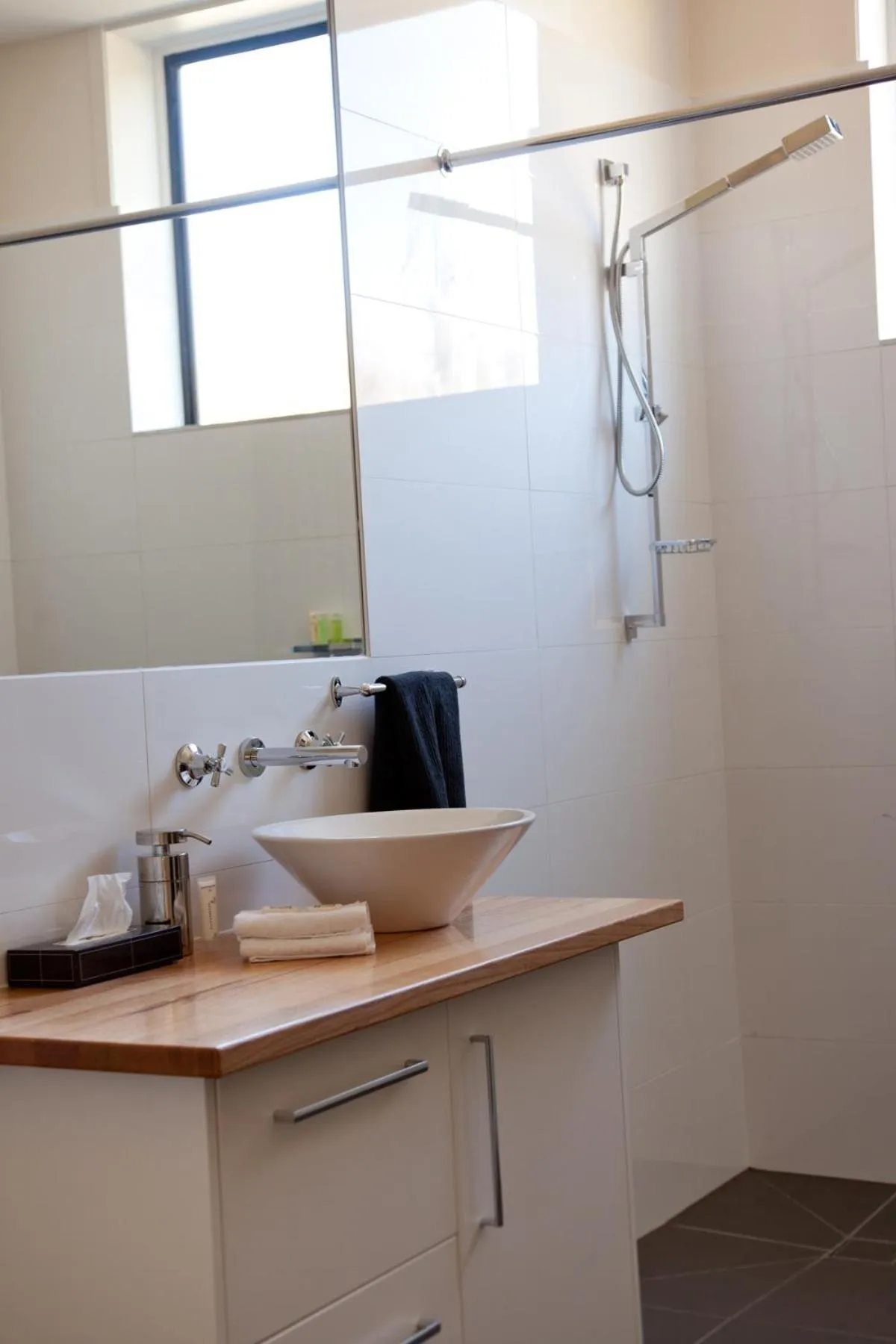 Property building in Saladin Lodge