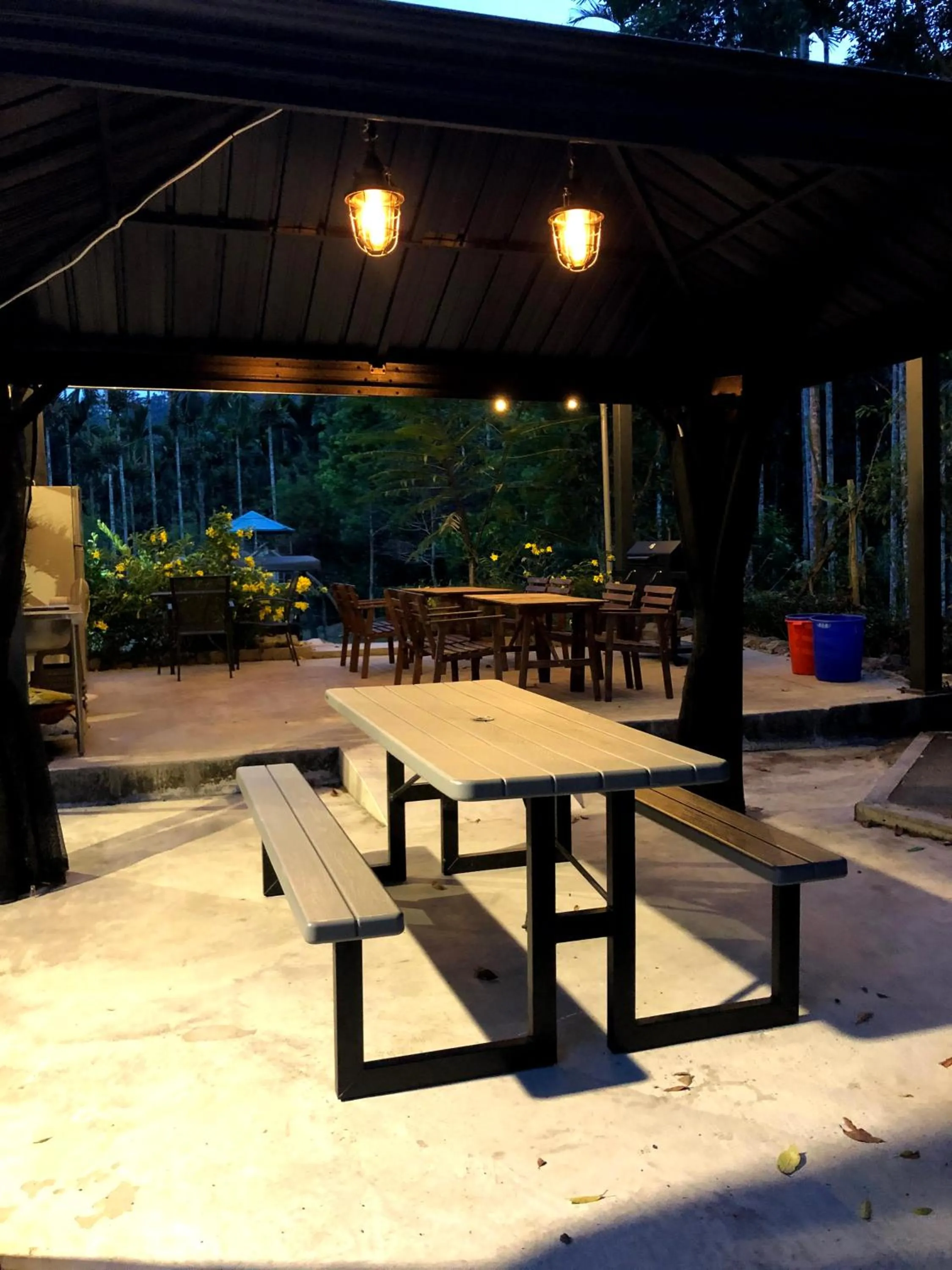 BBQ facilities in Notting Hill B&B