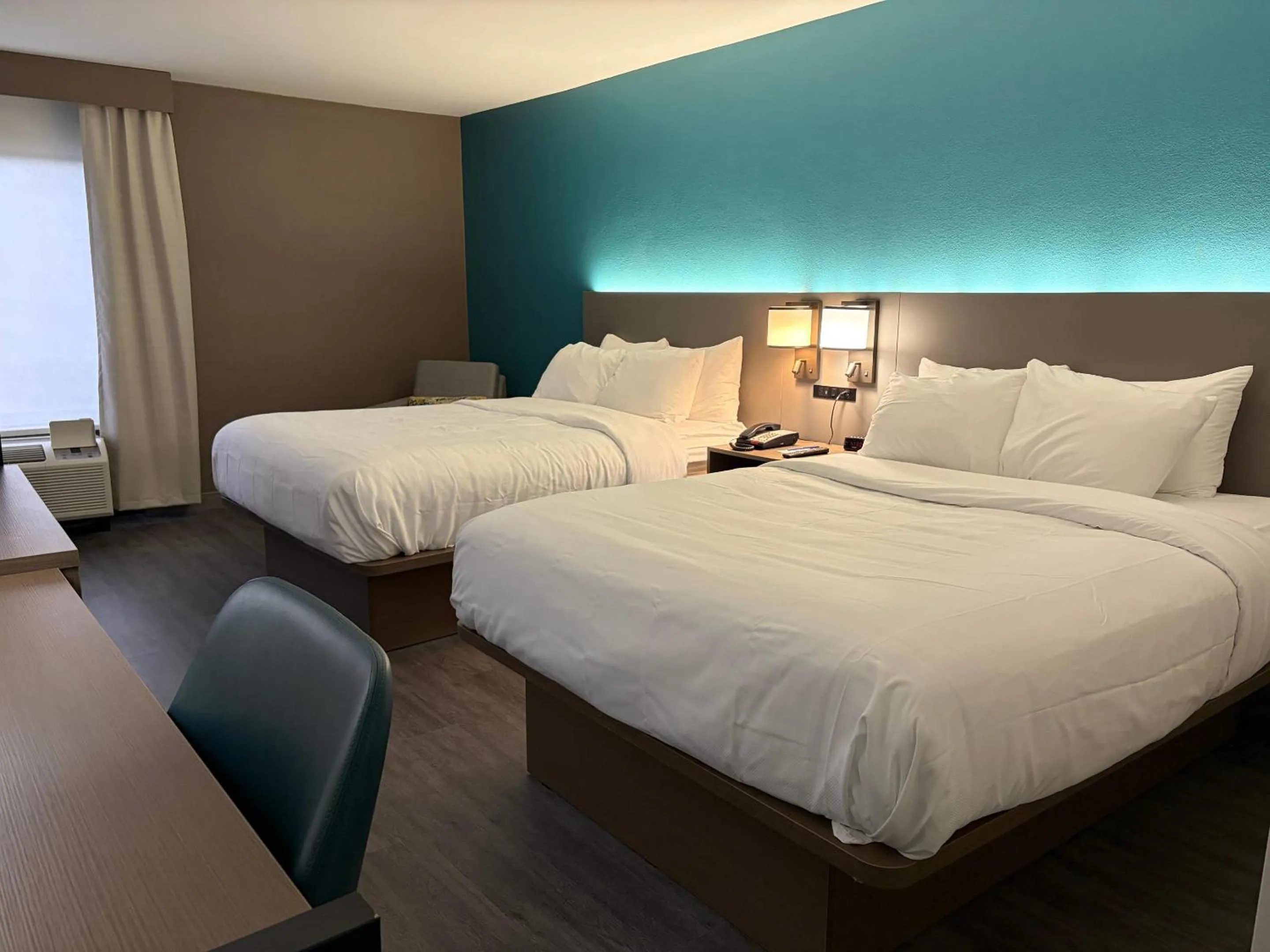 Bedroom, Bed in Comfort Inn & Suites