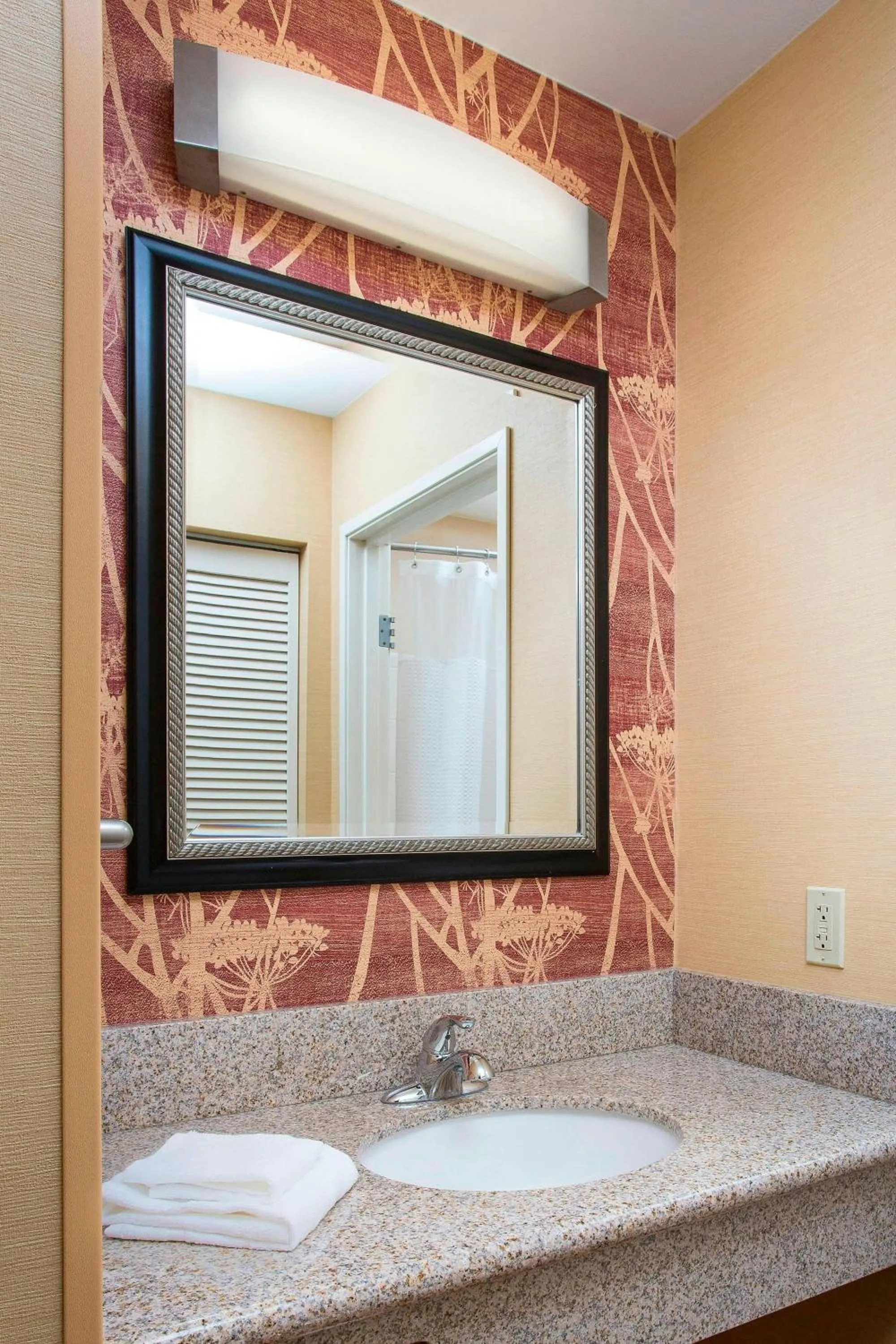 Bathroom in Courtyard by Marriott Peoria