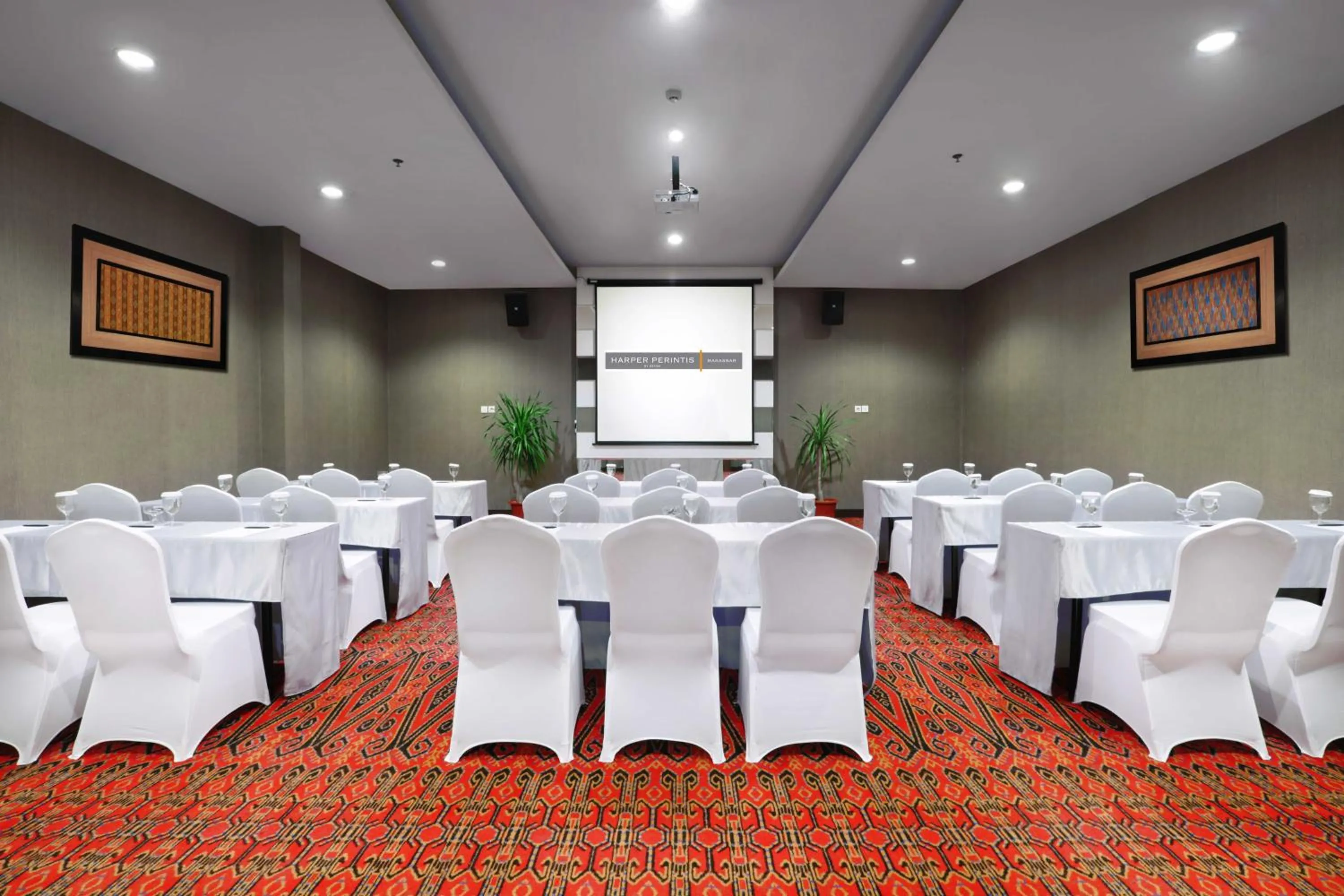 Meeting/conference room in Harper Perintis by ASTON