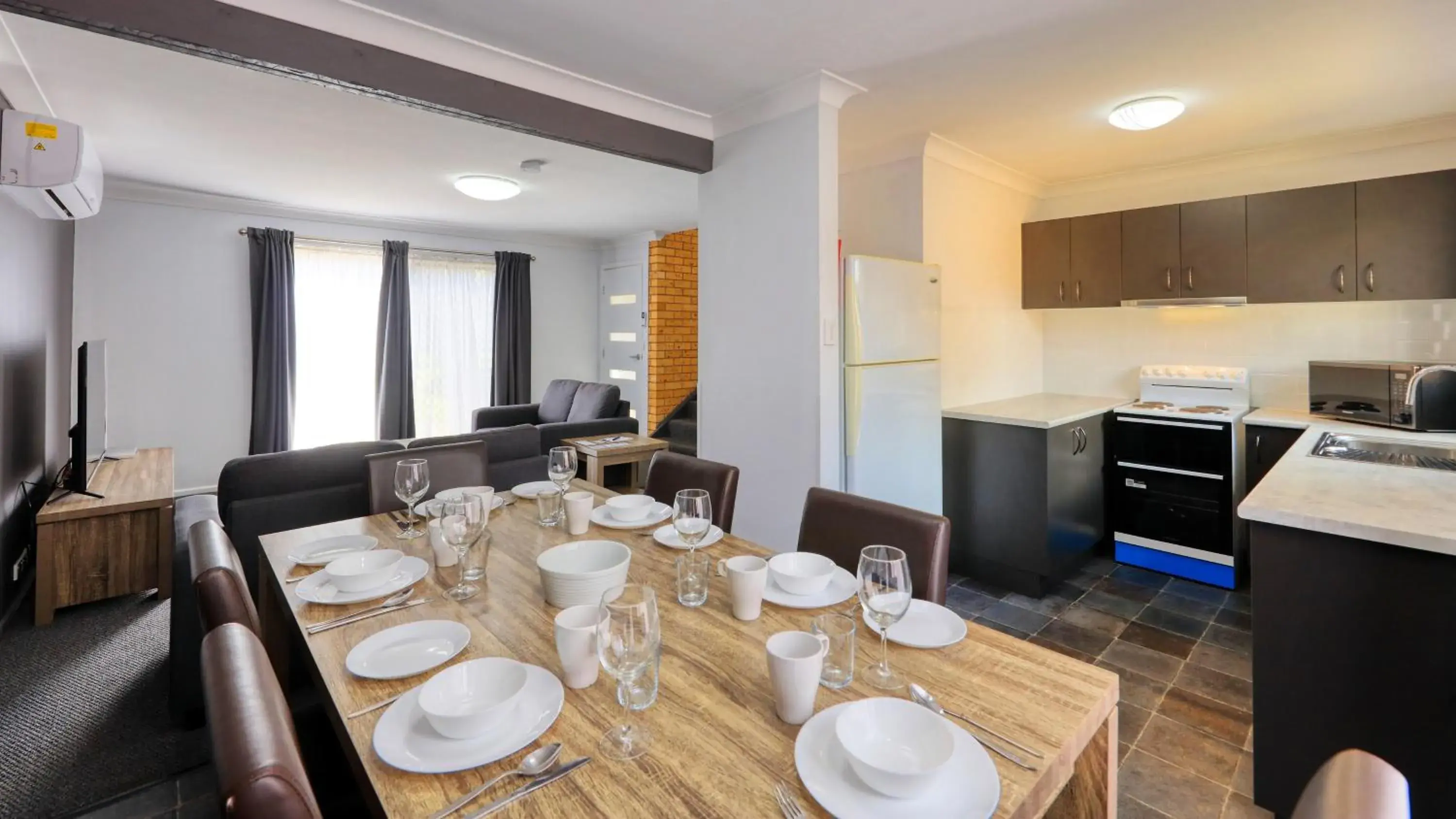 Apartment - Split Level in Colonial Motel & Apartments Apartment - Split Level in Colonial Motel & Apartments