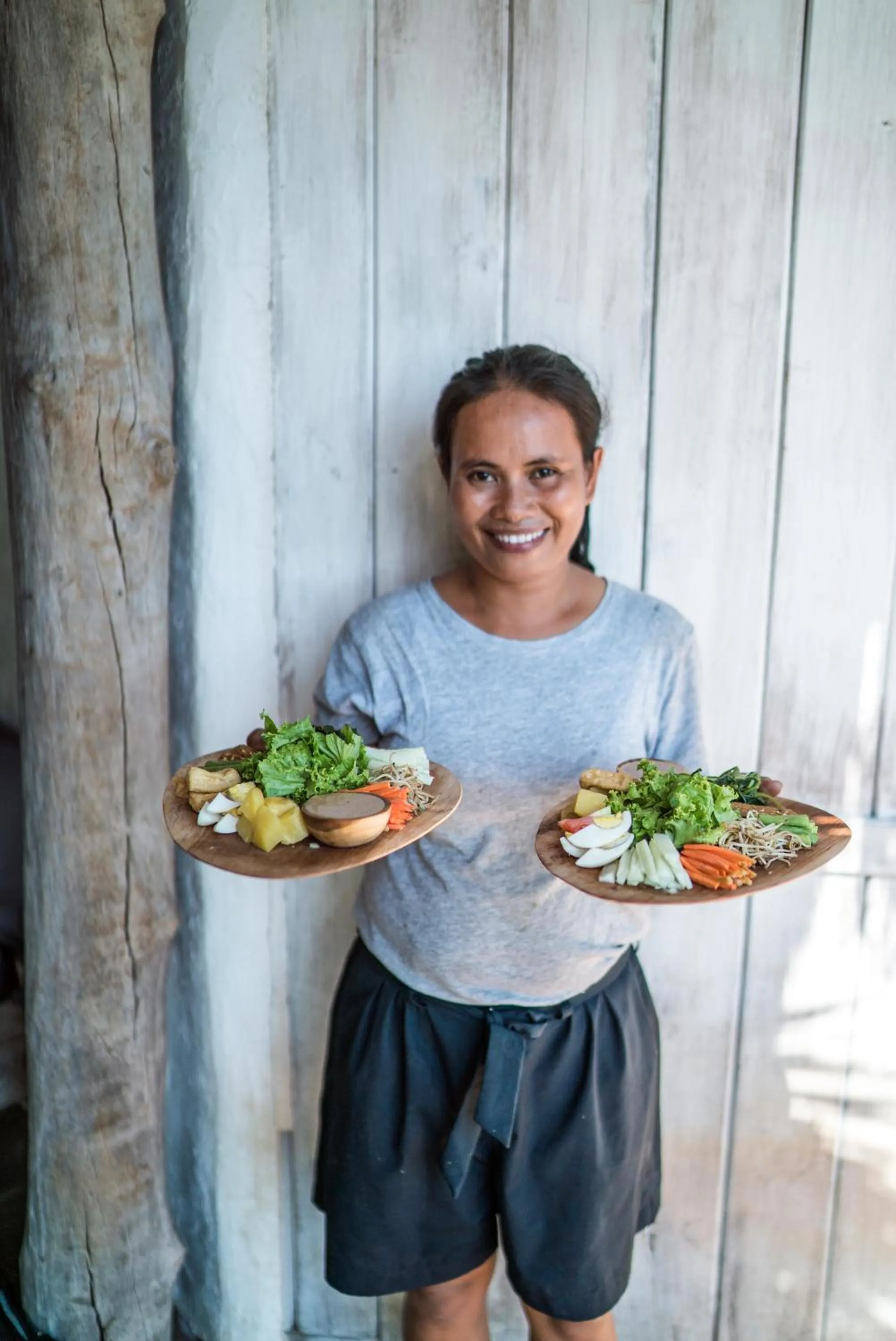 Staff in Bo'a Vida Rote