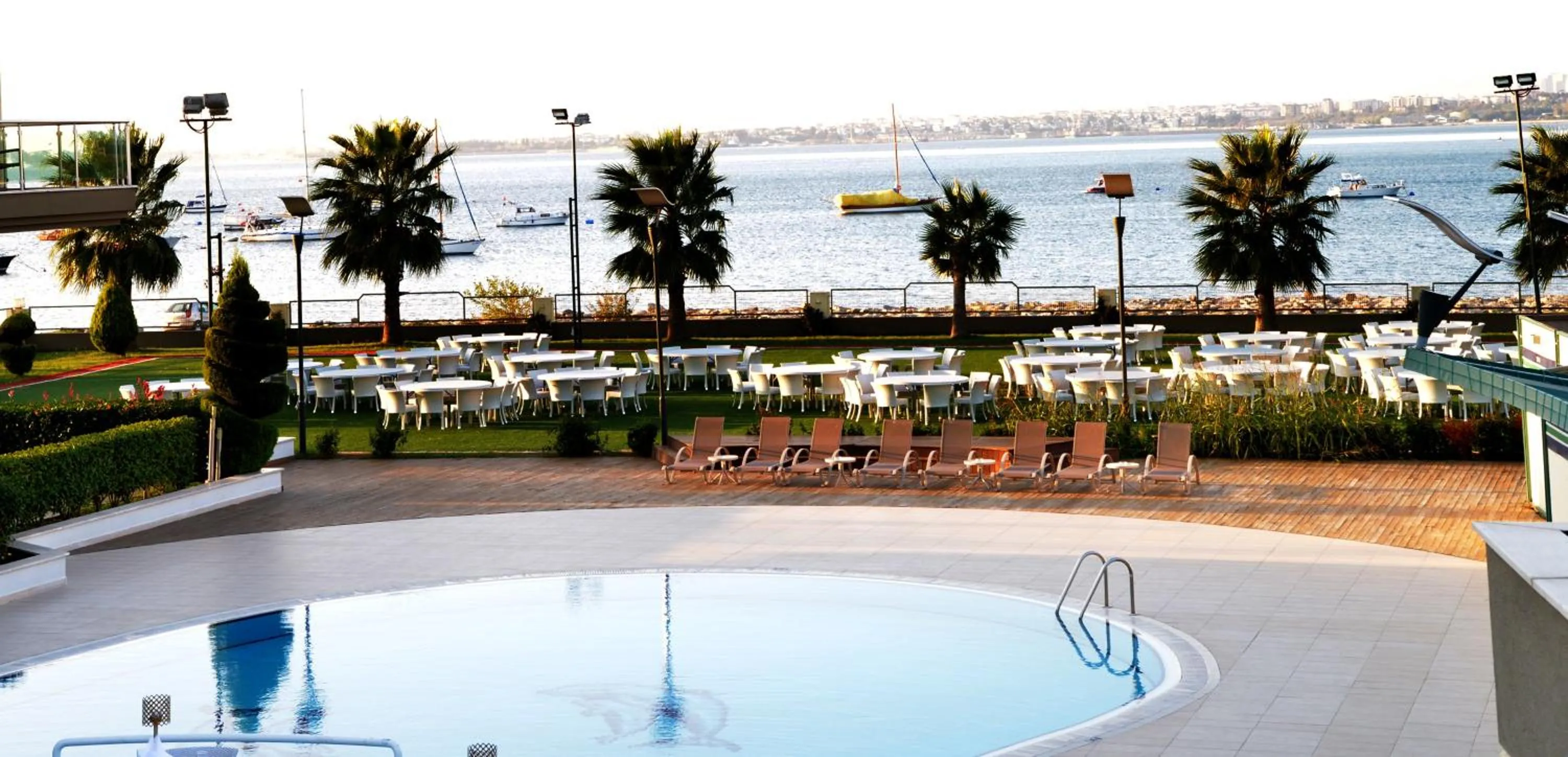 Garden in Hotel Hegsagone Marine Asia