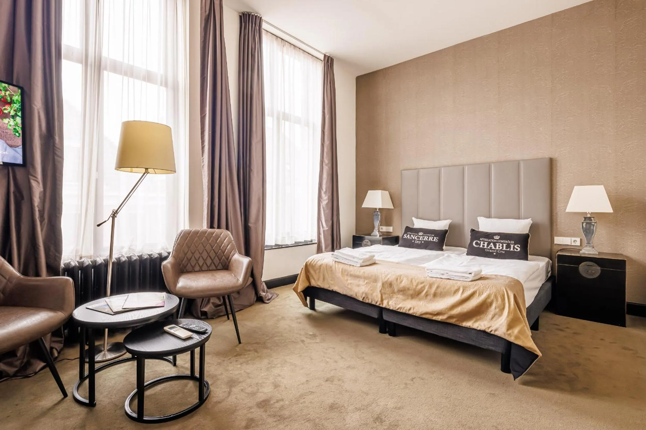 Bed in Grand Hotel Alkmaar