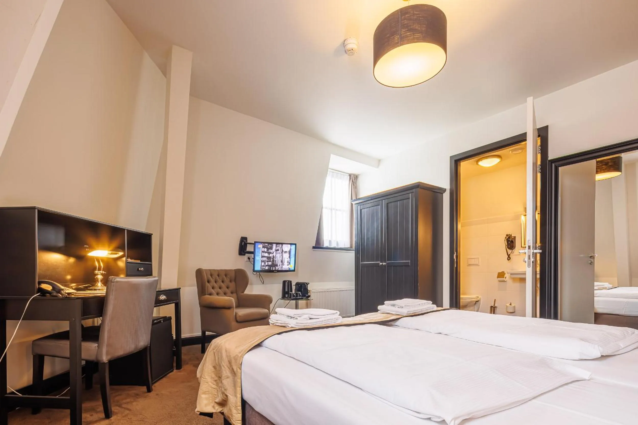 Bed in Grand Hotel Alkmaar