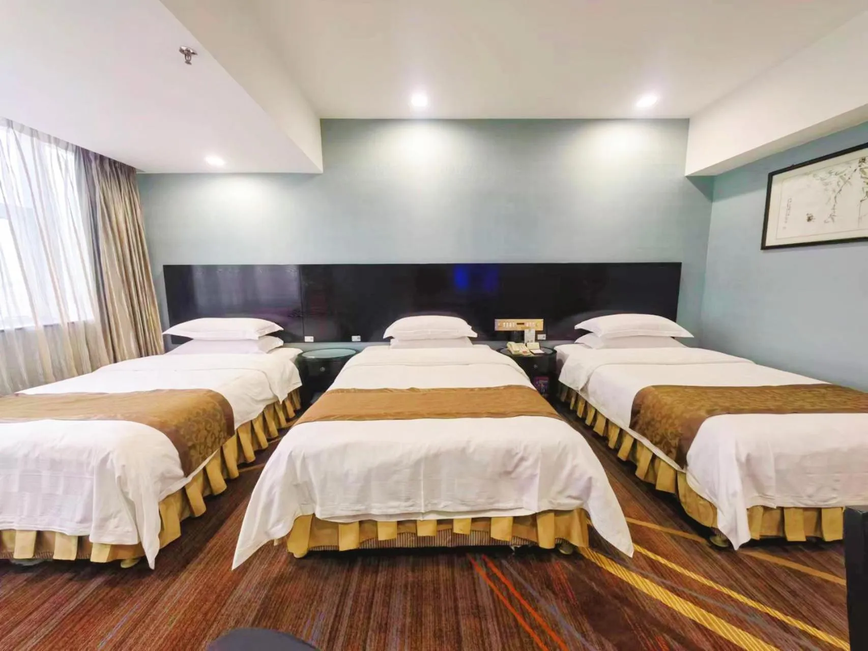 Bed in Skyline Plaza Hotel Guangzhou