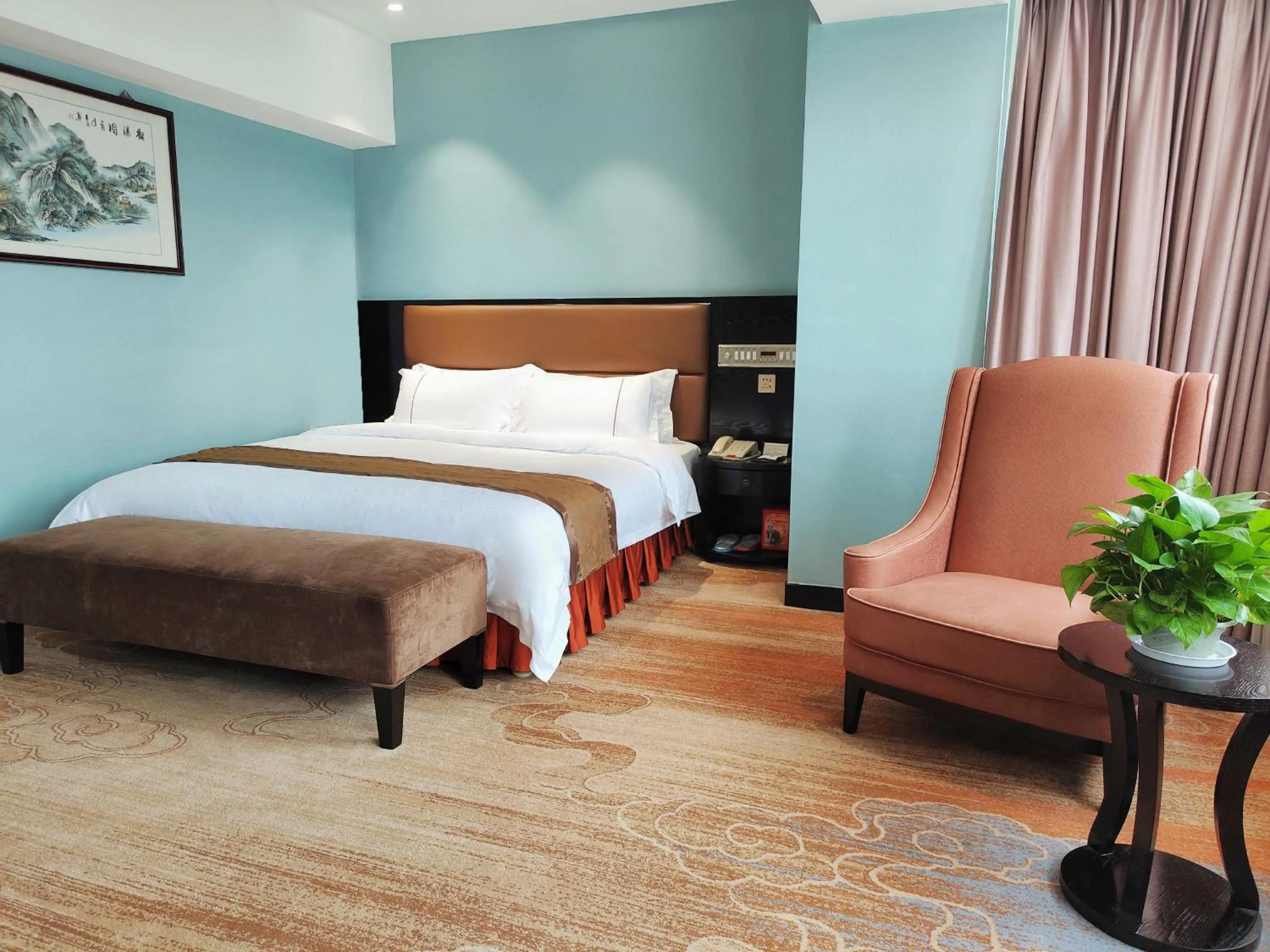 Photo of the whole room in Skyline Plaza Hotel Guangzhou