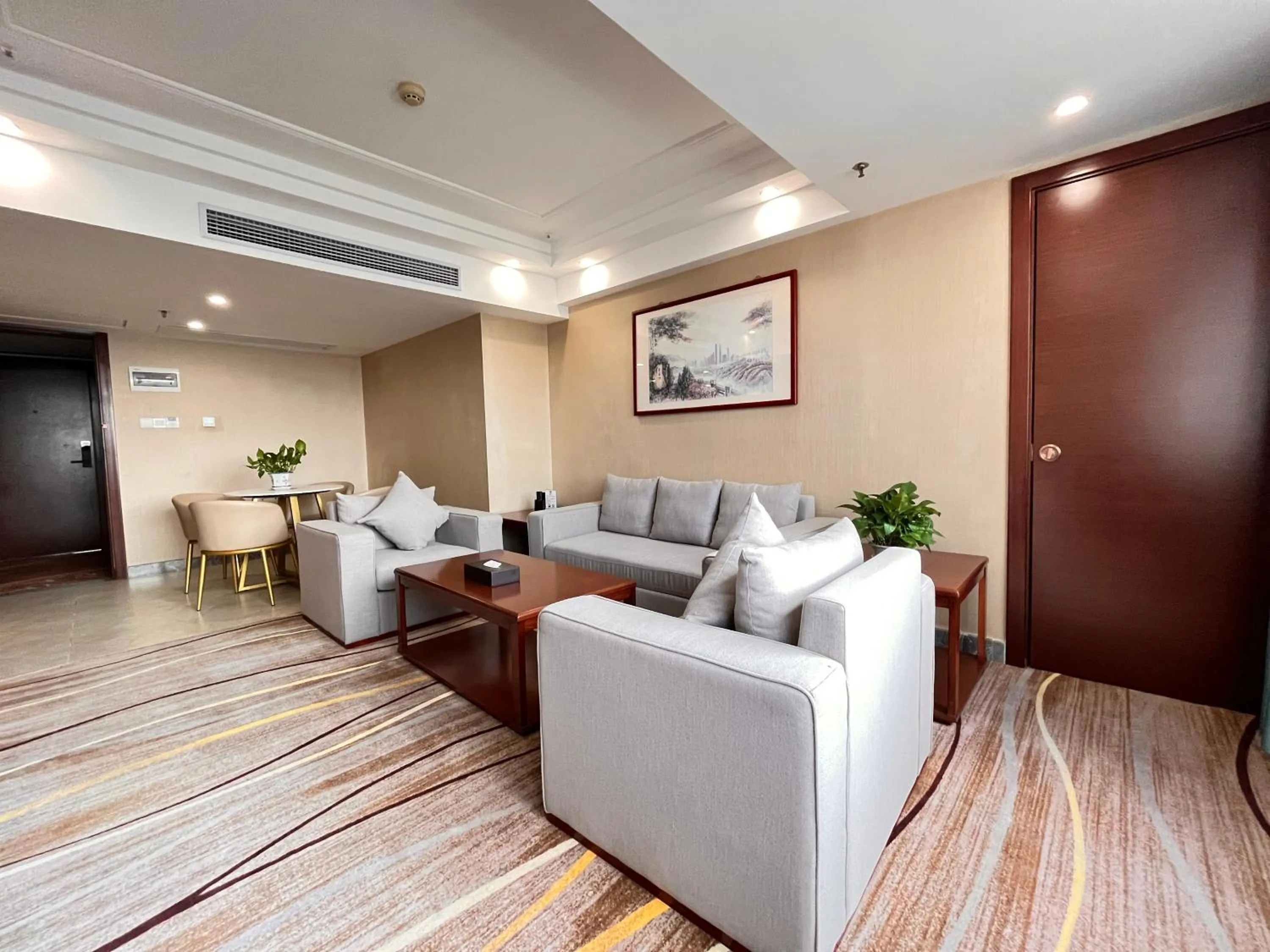 Living room in Skyline Plaza Hotel Guangzhou
