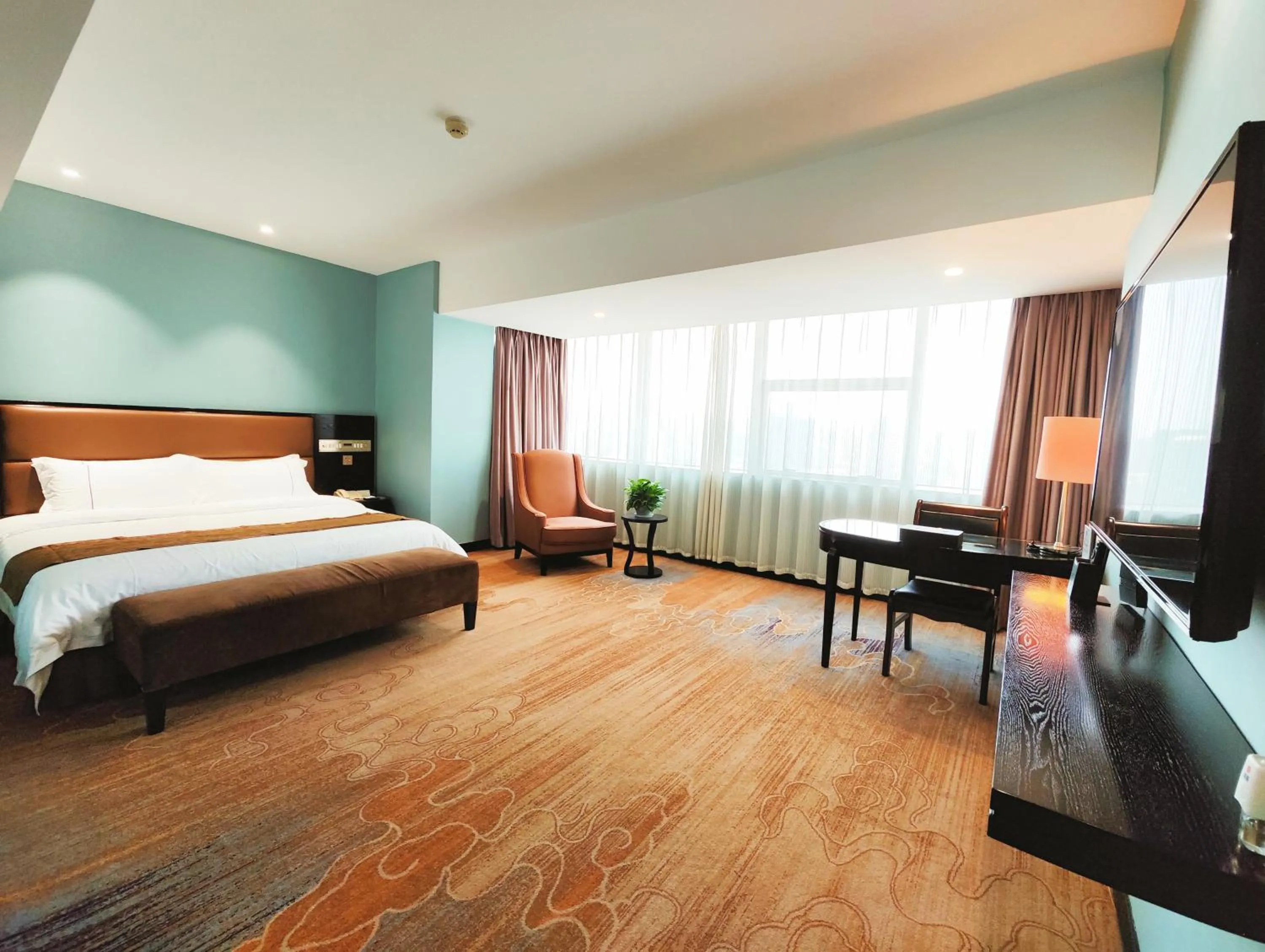 Communal lounge/ TV room in Skyline Plaza Hotel Guangzhou