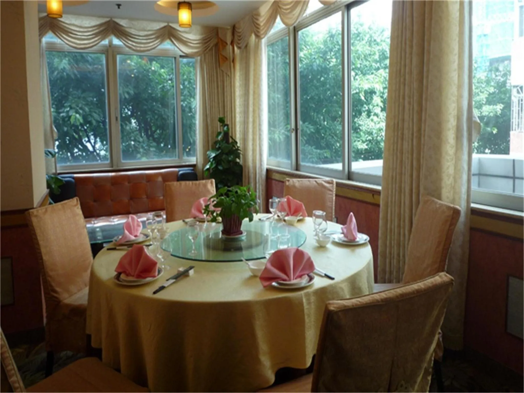 Restaurant/places to eat in Skyline Plaza Hotel Guangzhou