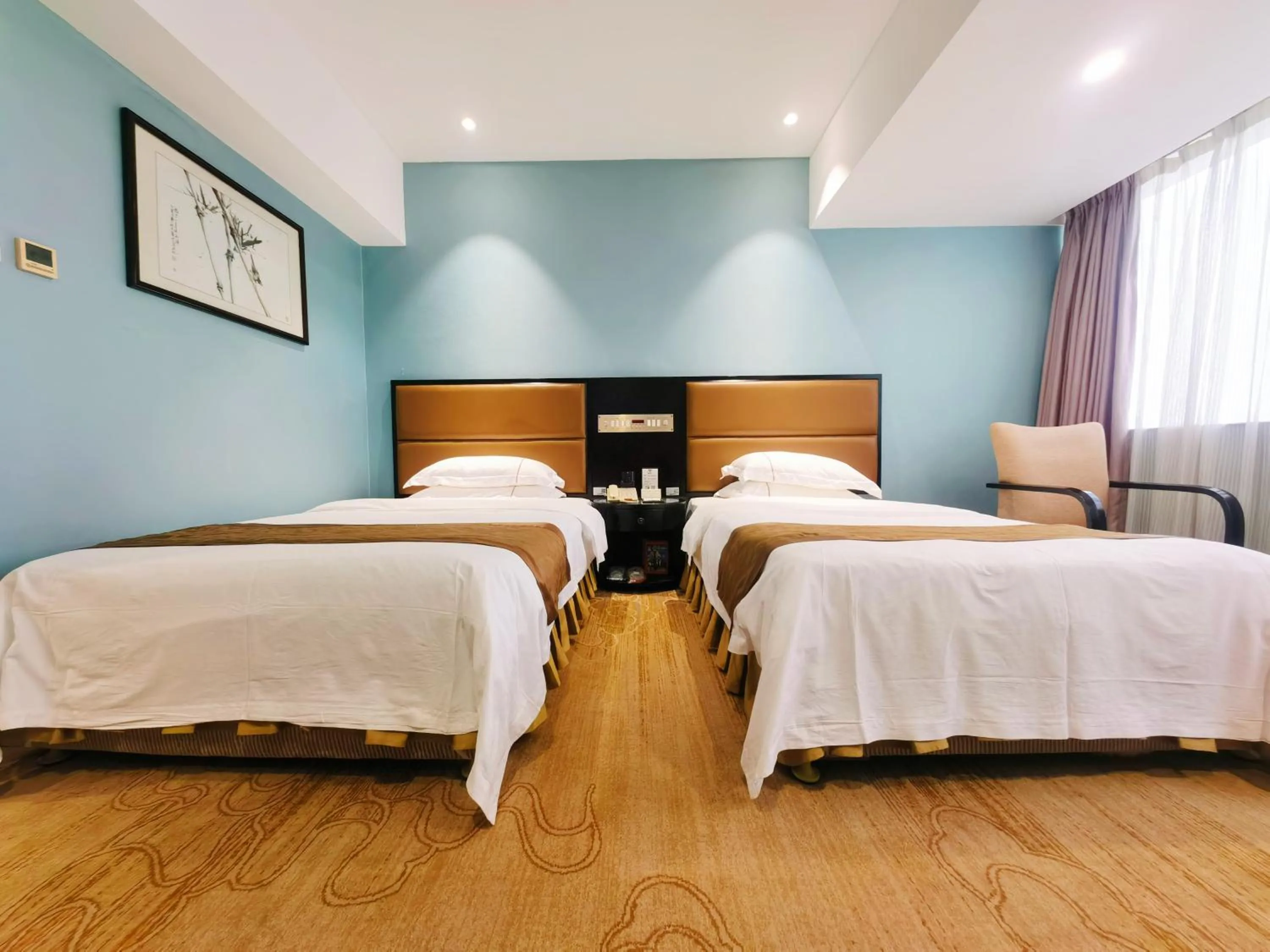 Bed in Skyline Plaza Hotel Guangzhou