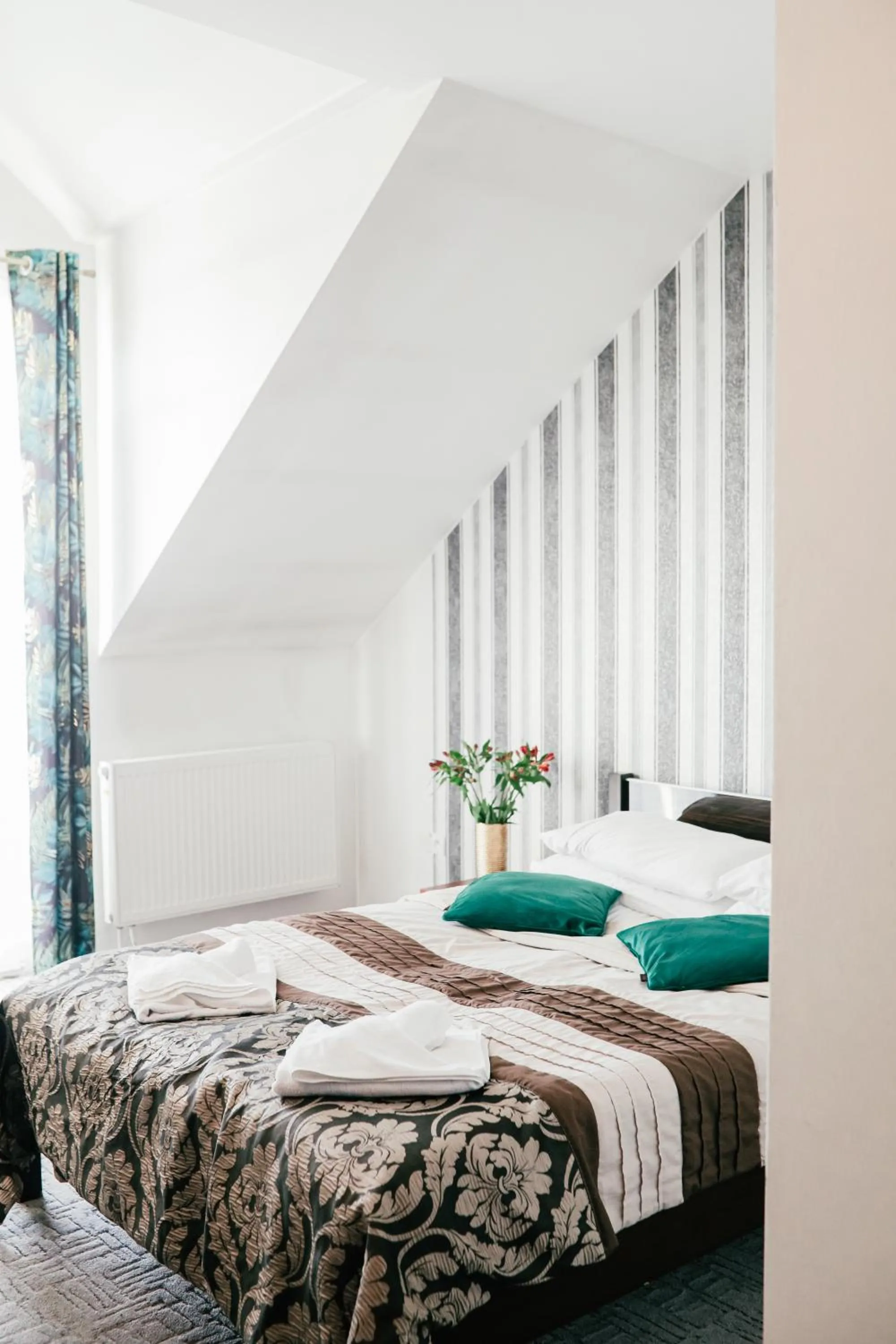 Bed in Hotel Złotogórski