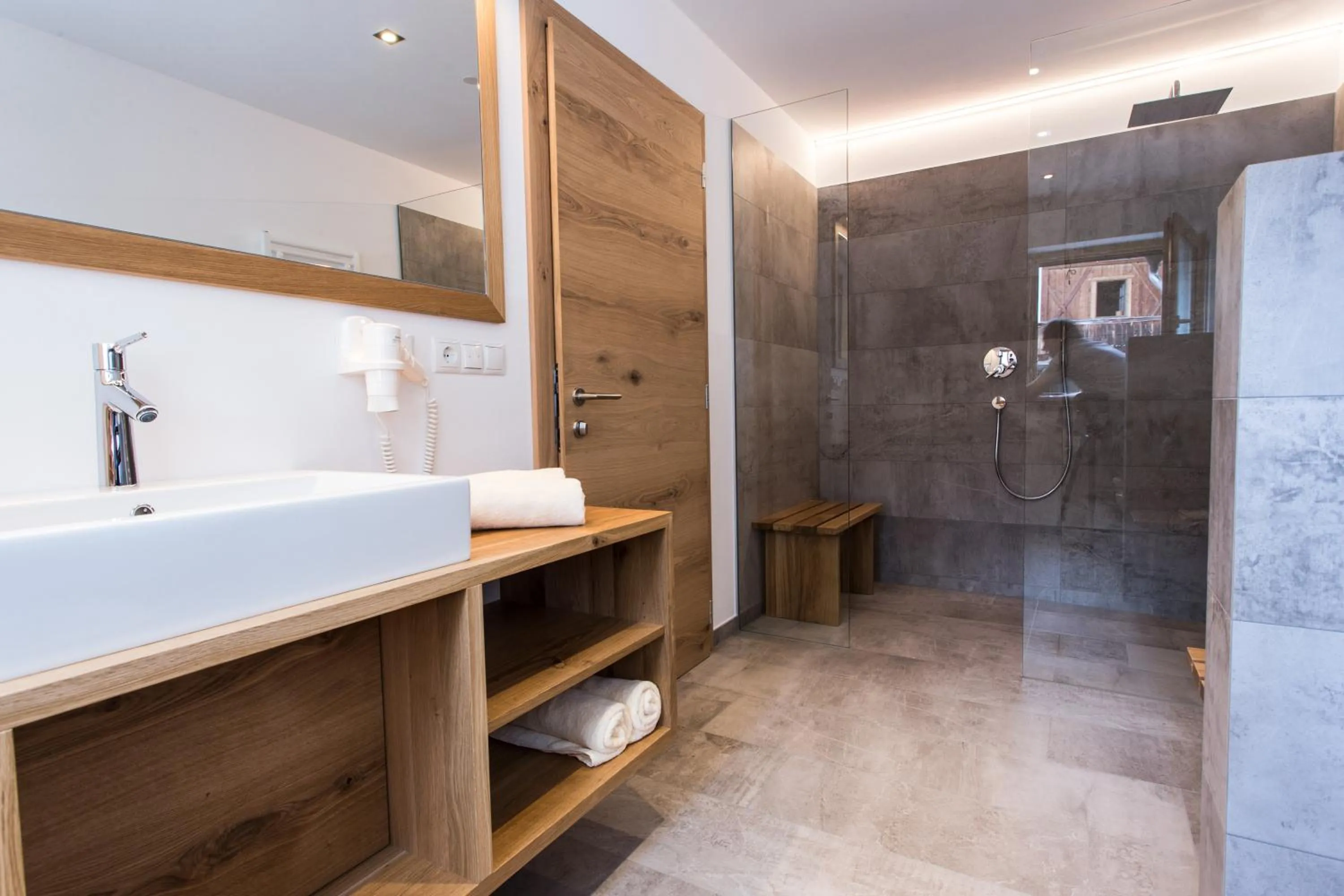 Shower in Bauernhofresidence Leierhof