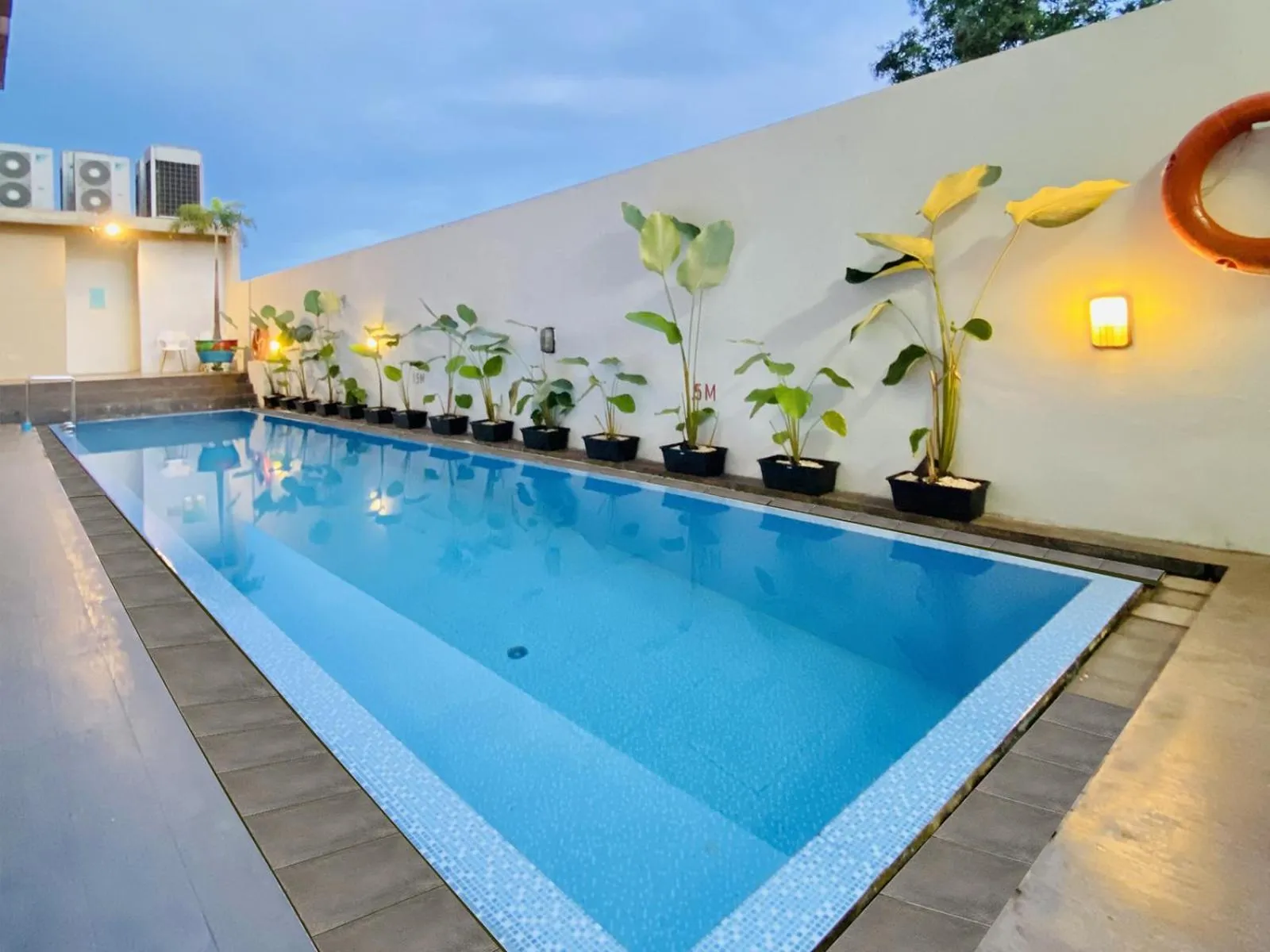 Swimming pool in KHAS Pekanbaru Hotel