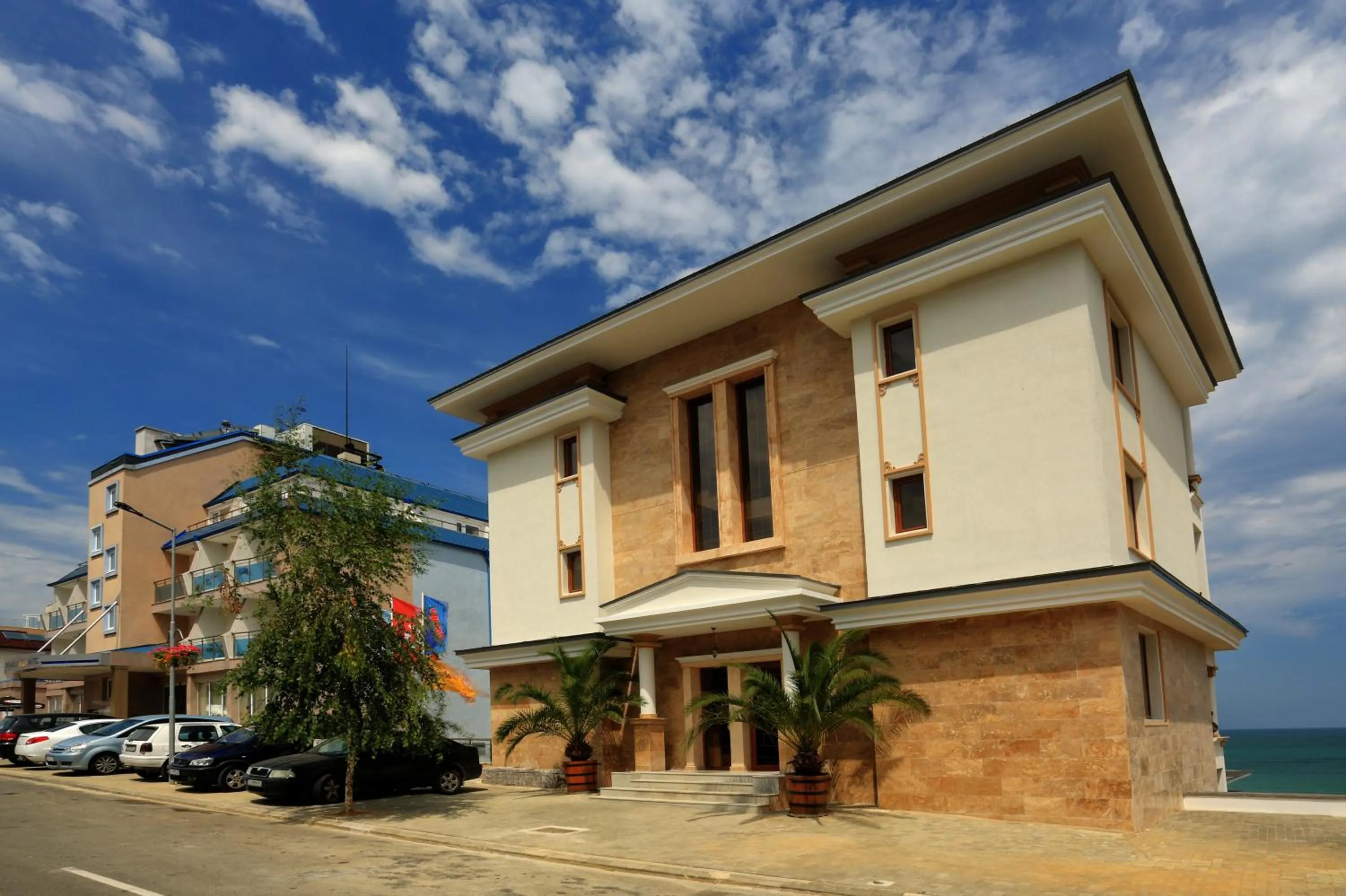 Property building in Paraiso Theopolis - All Inclusive