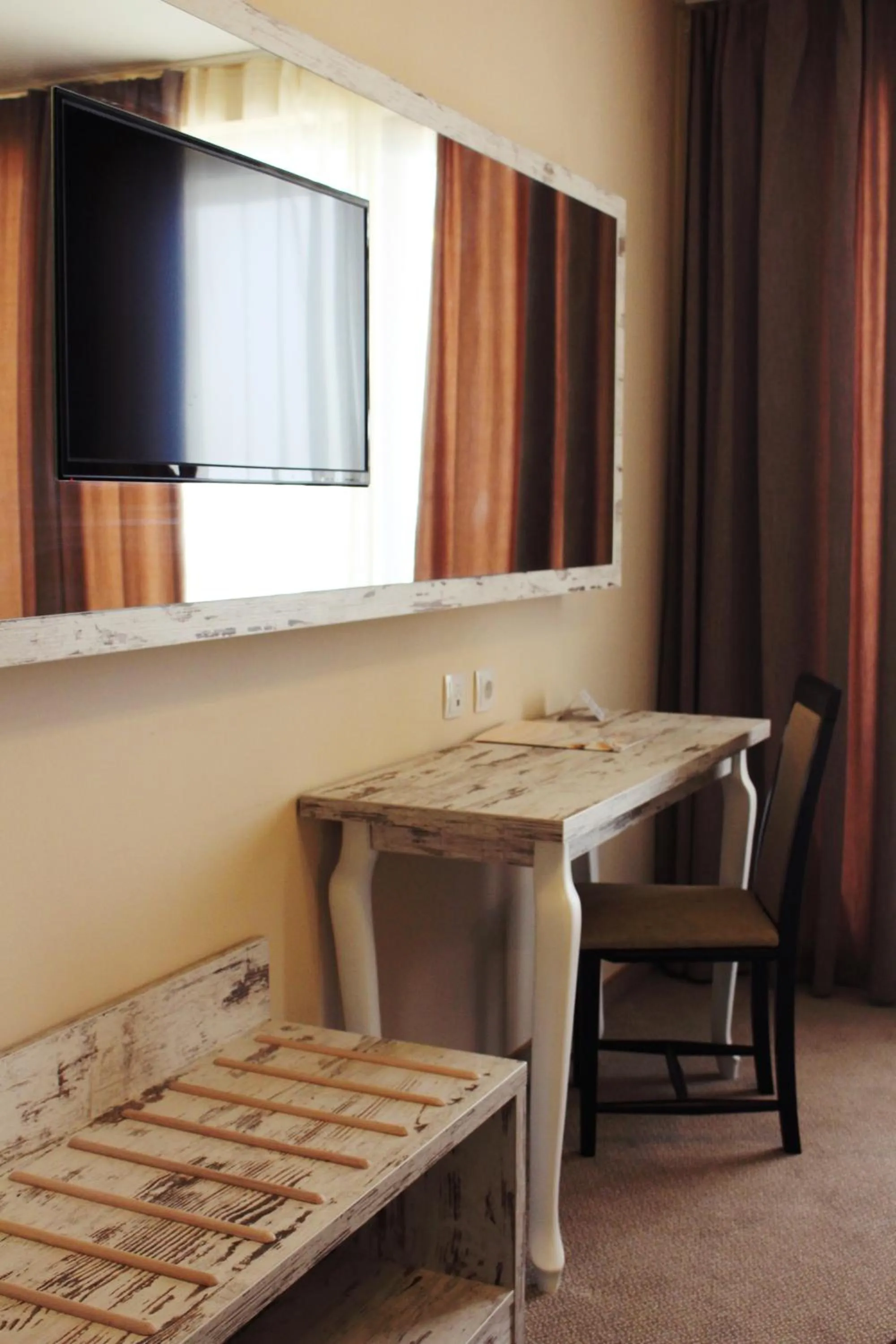 TV and multimedia in Paraiso Theopolis - All Inclusive