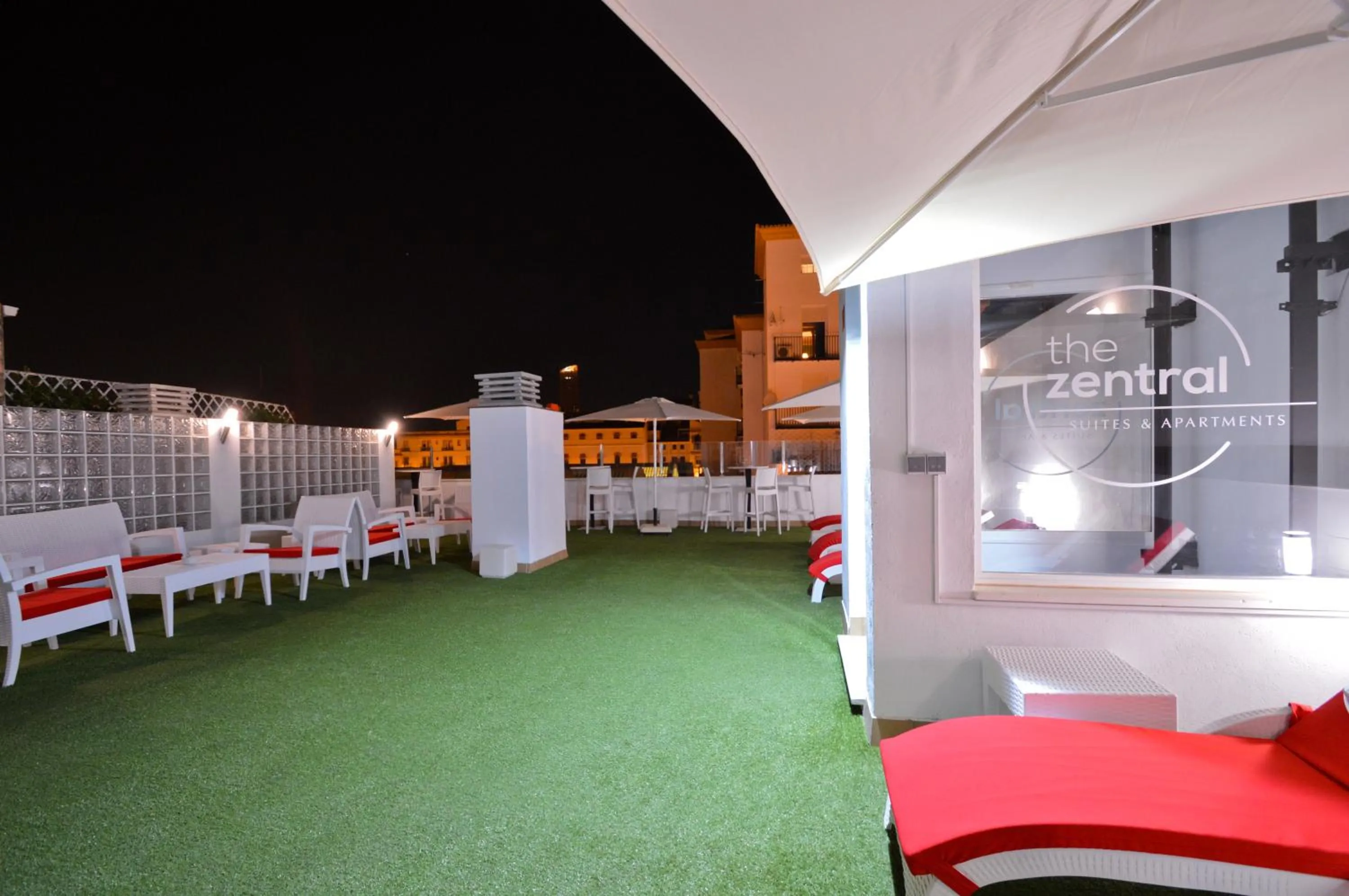 Balcony/Terrace in The Zentral Arenal Suites