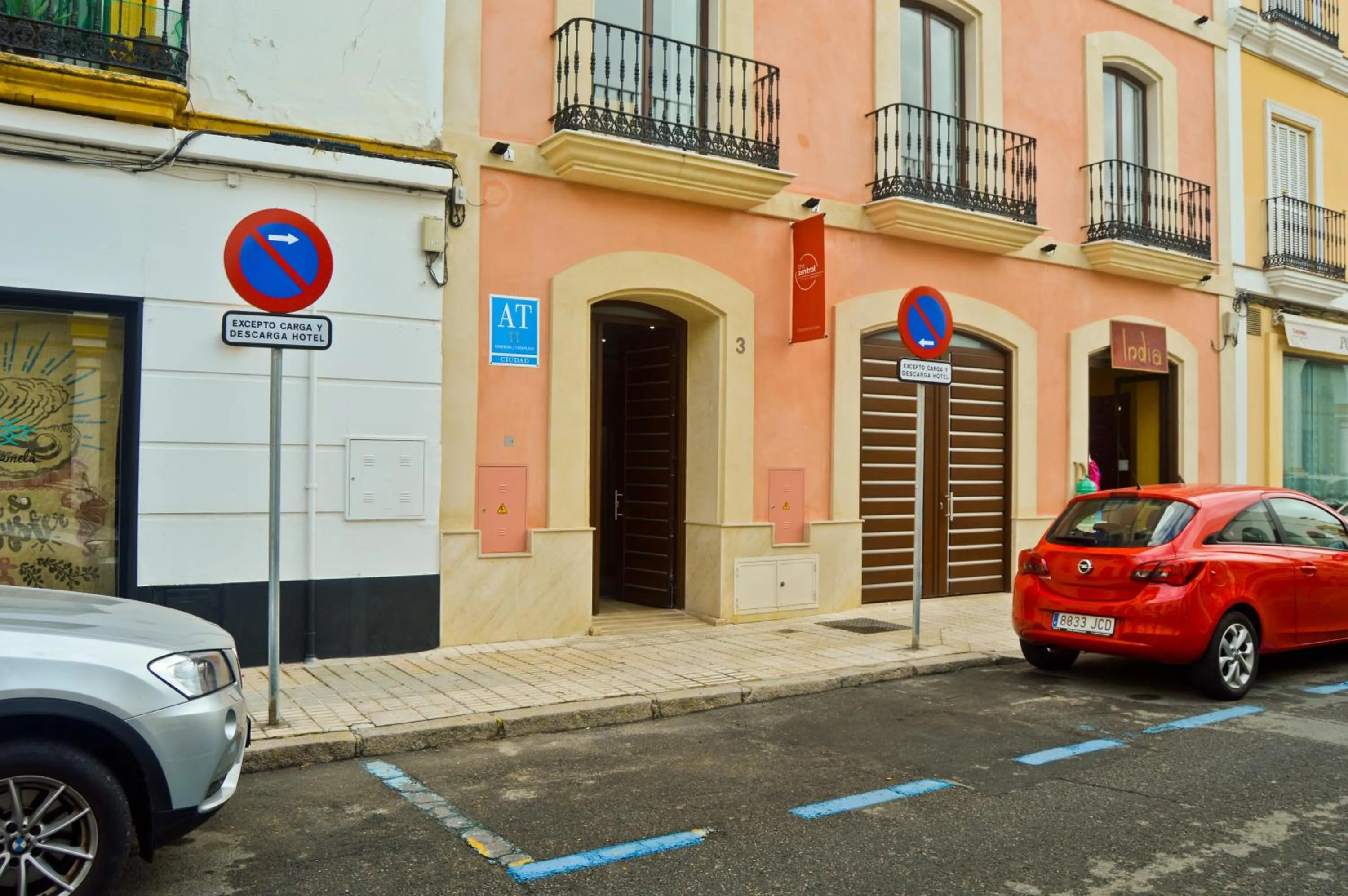 Area and facilities in The Zentral Arenal Suites