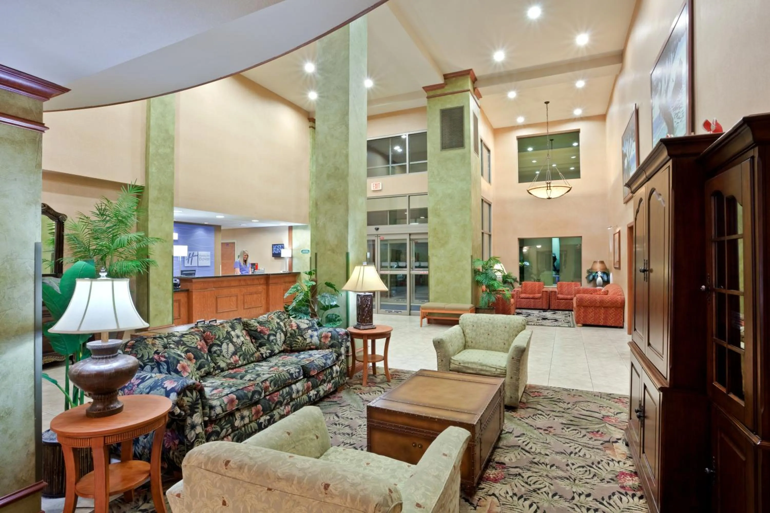 Lobby or reception in Triple Play Resort Hotel & Suites