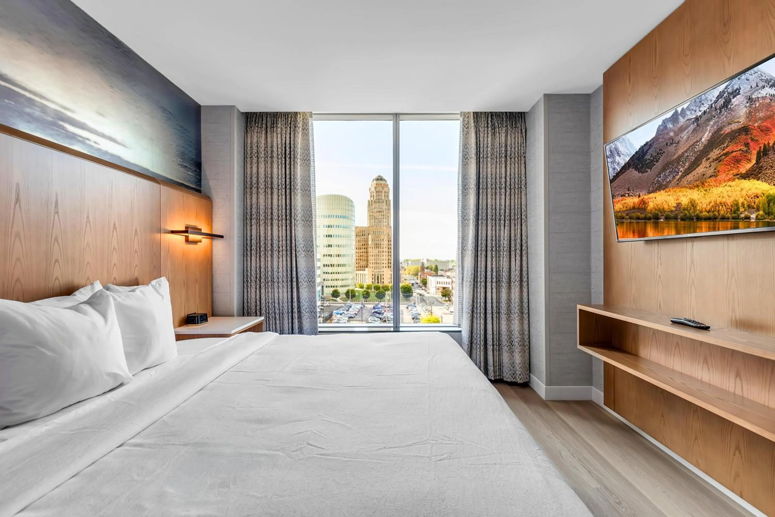 Bed in Embassy Suites Buffalo