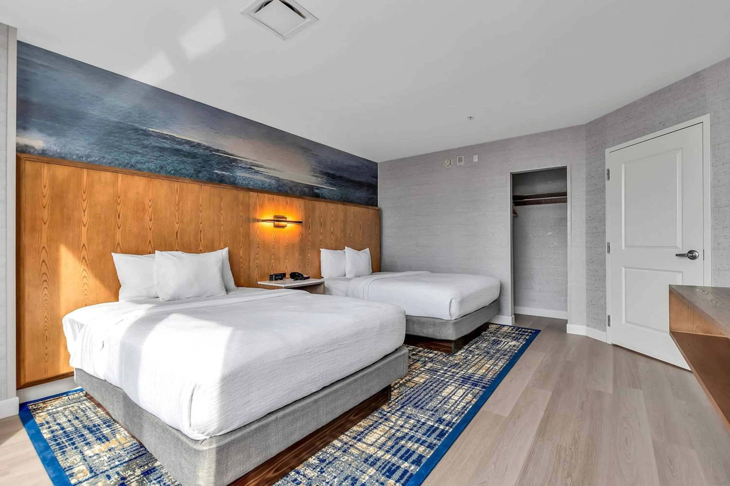 Bed in Embassy Suites Buffalo