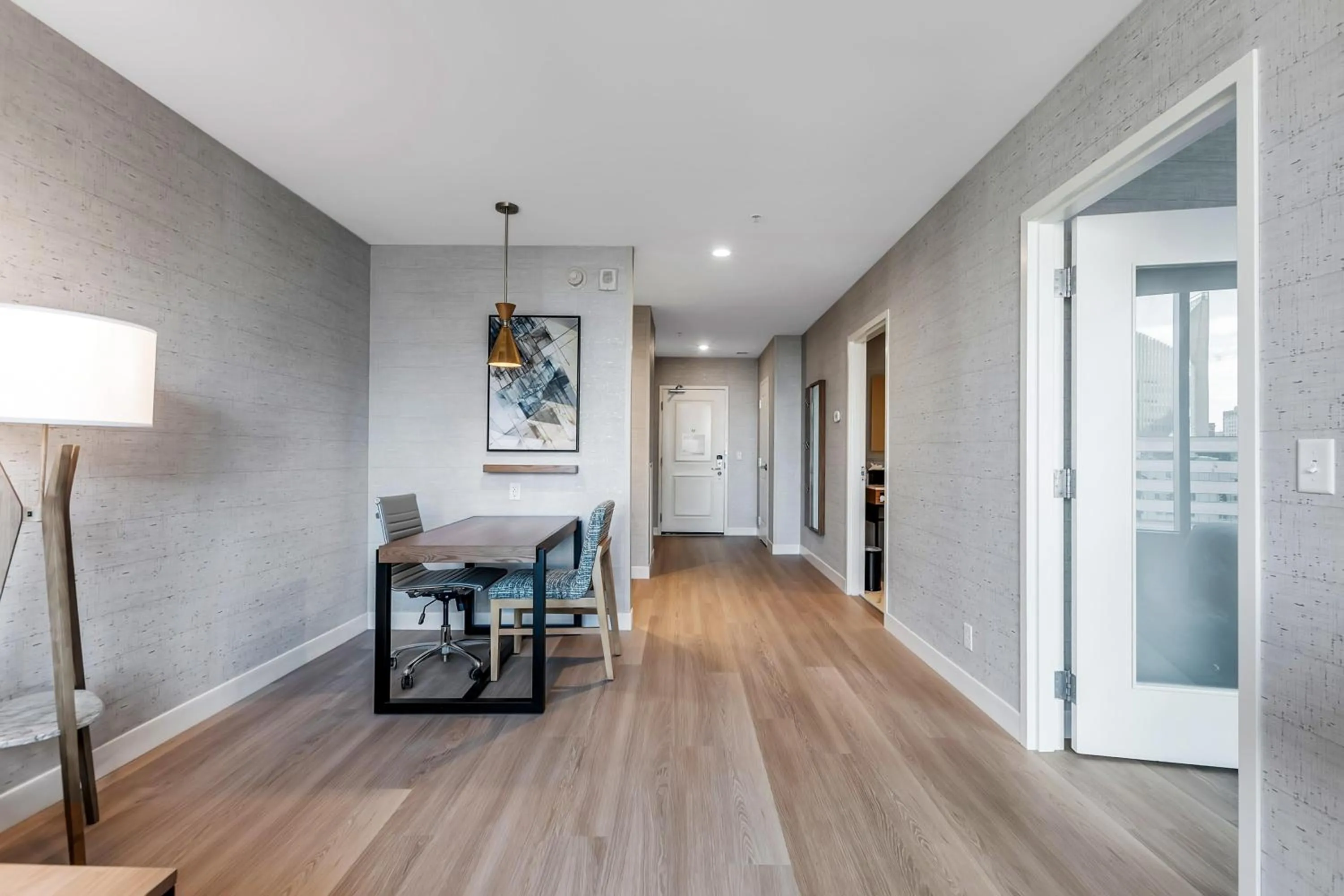 Bedroom in Embassy Suites Buffalo